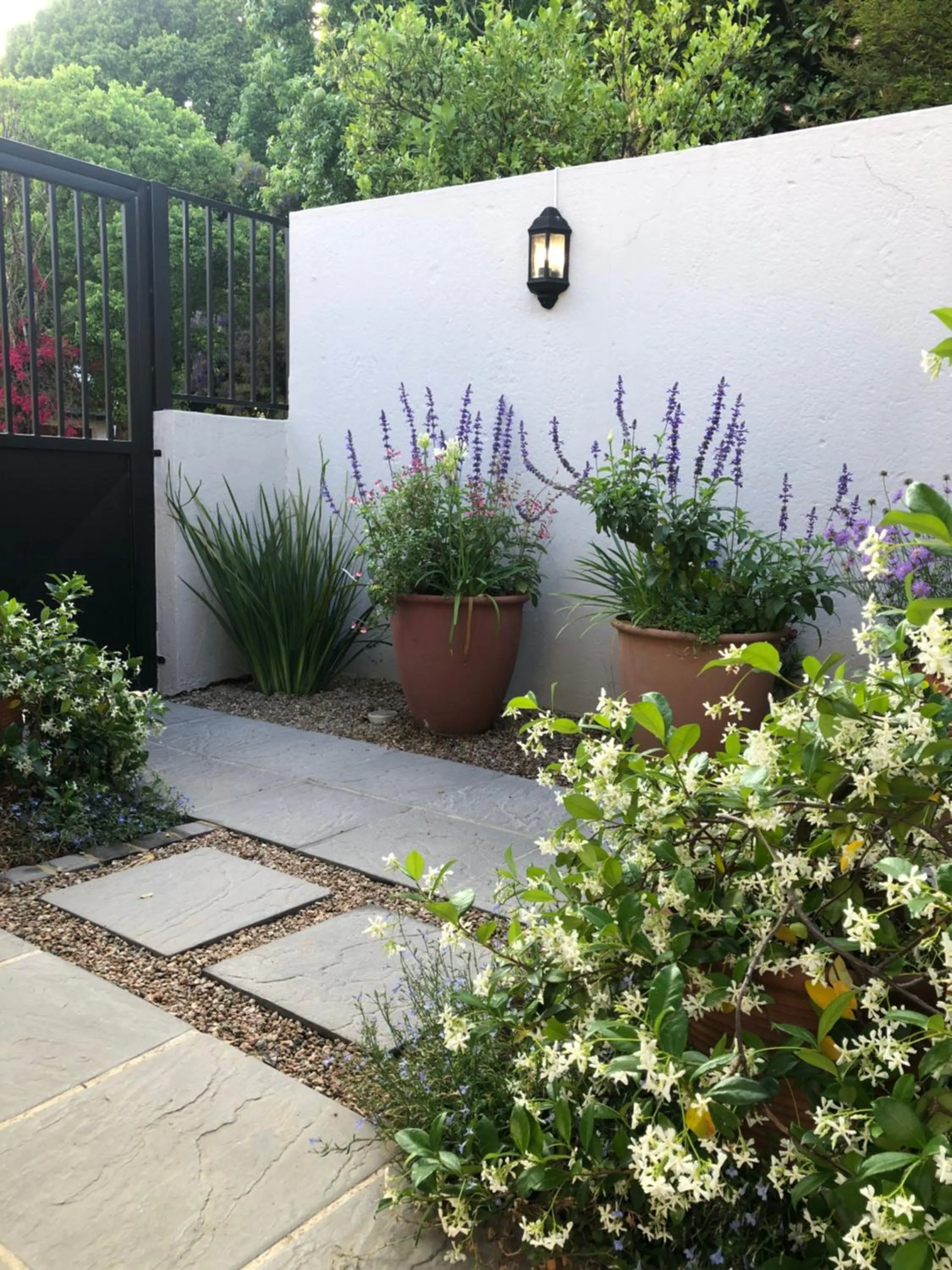 Facade/entrance in Sandton Slippers