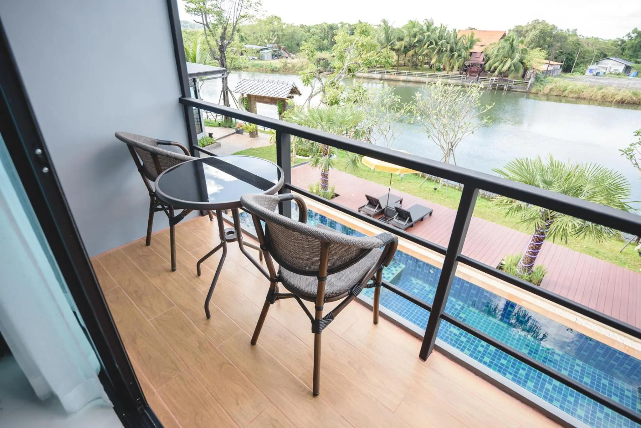 Phuengluang Riverside Hotel Chanthaburi