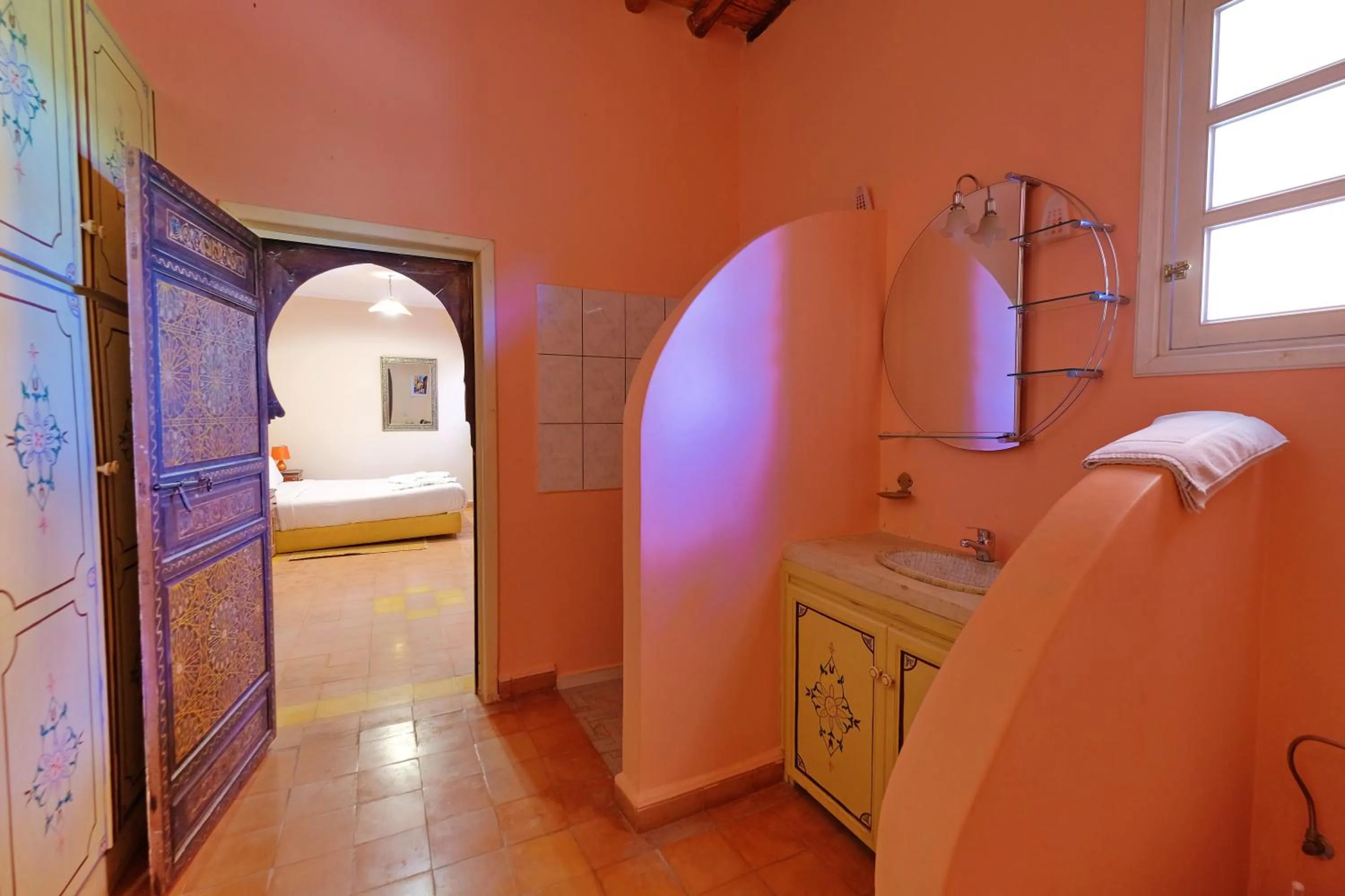 Bathroom, Bed in Hacienda Marrakech
