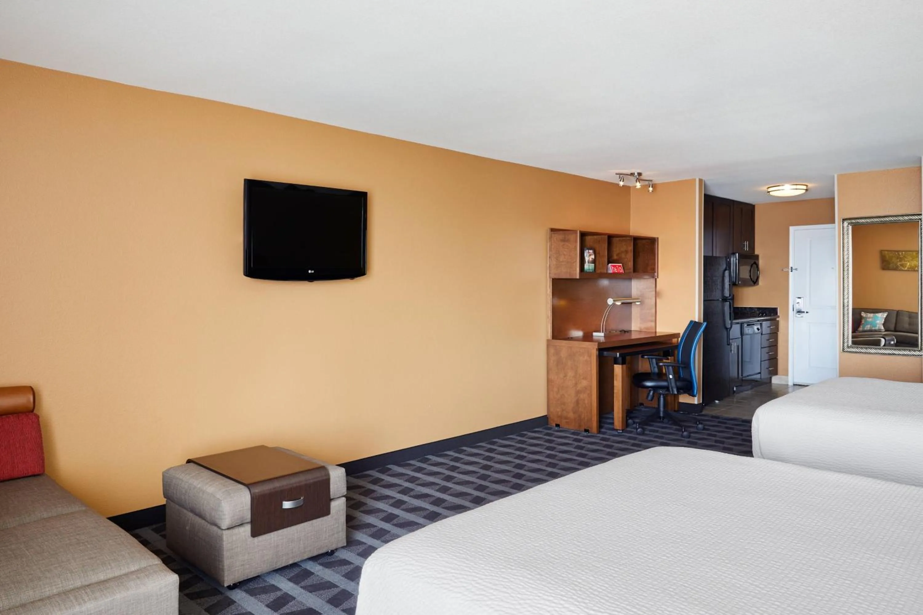 Photo of the whole room, Bed in TownePlace Suites by Marriott Midland