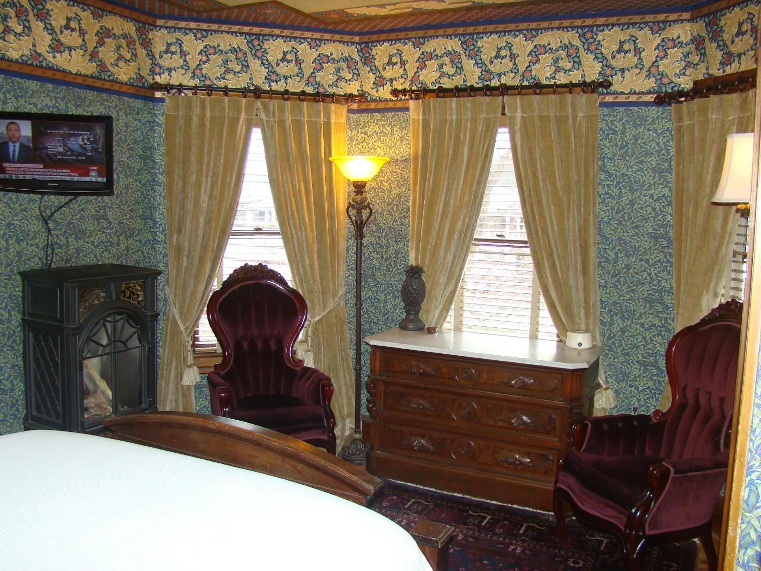 Bed in The Village Inn of Woodstock