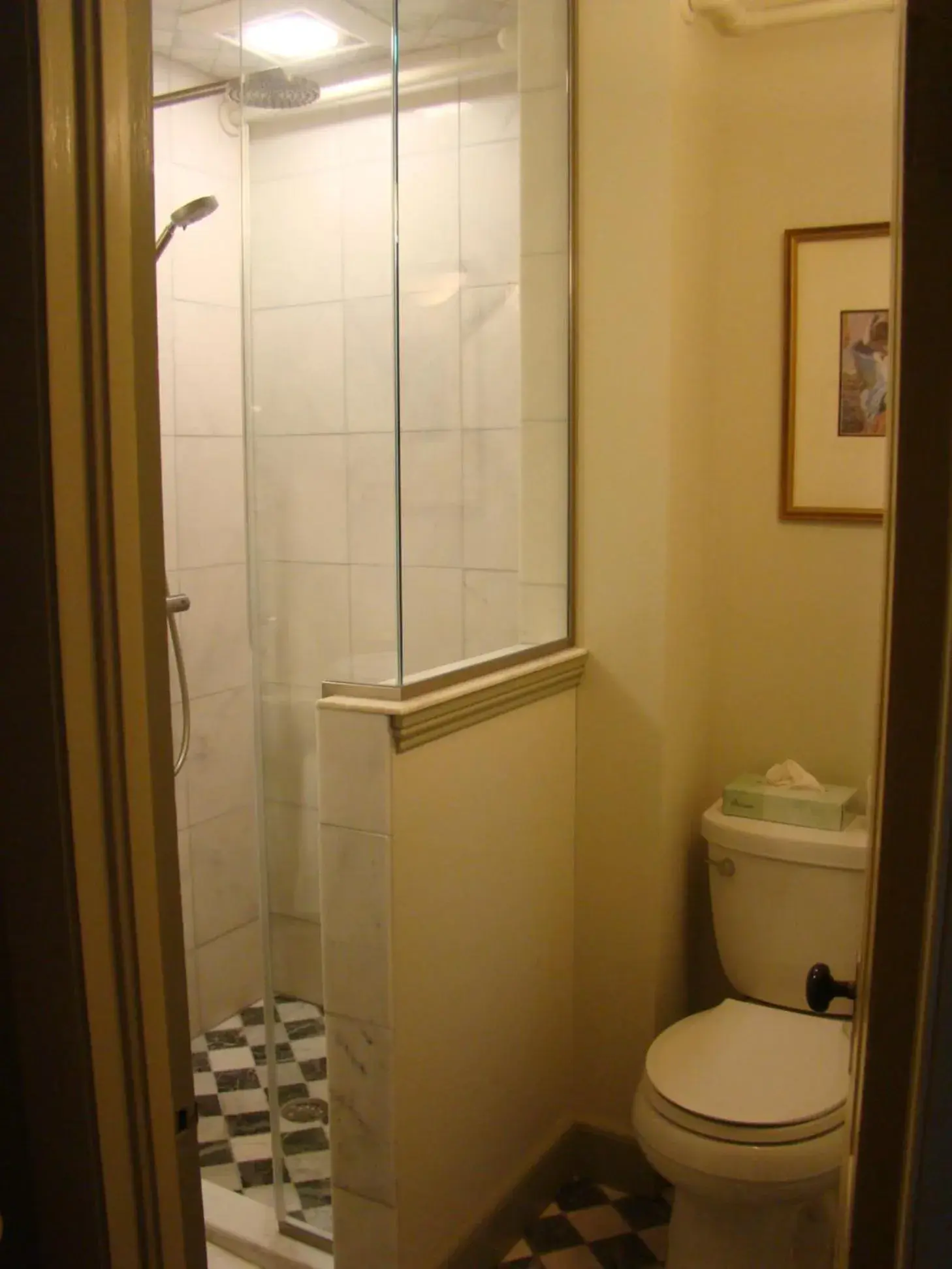 Standard King Room in The Village Inn of Woodstock Standard King Room in The Village Inn of Woodstock