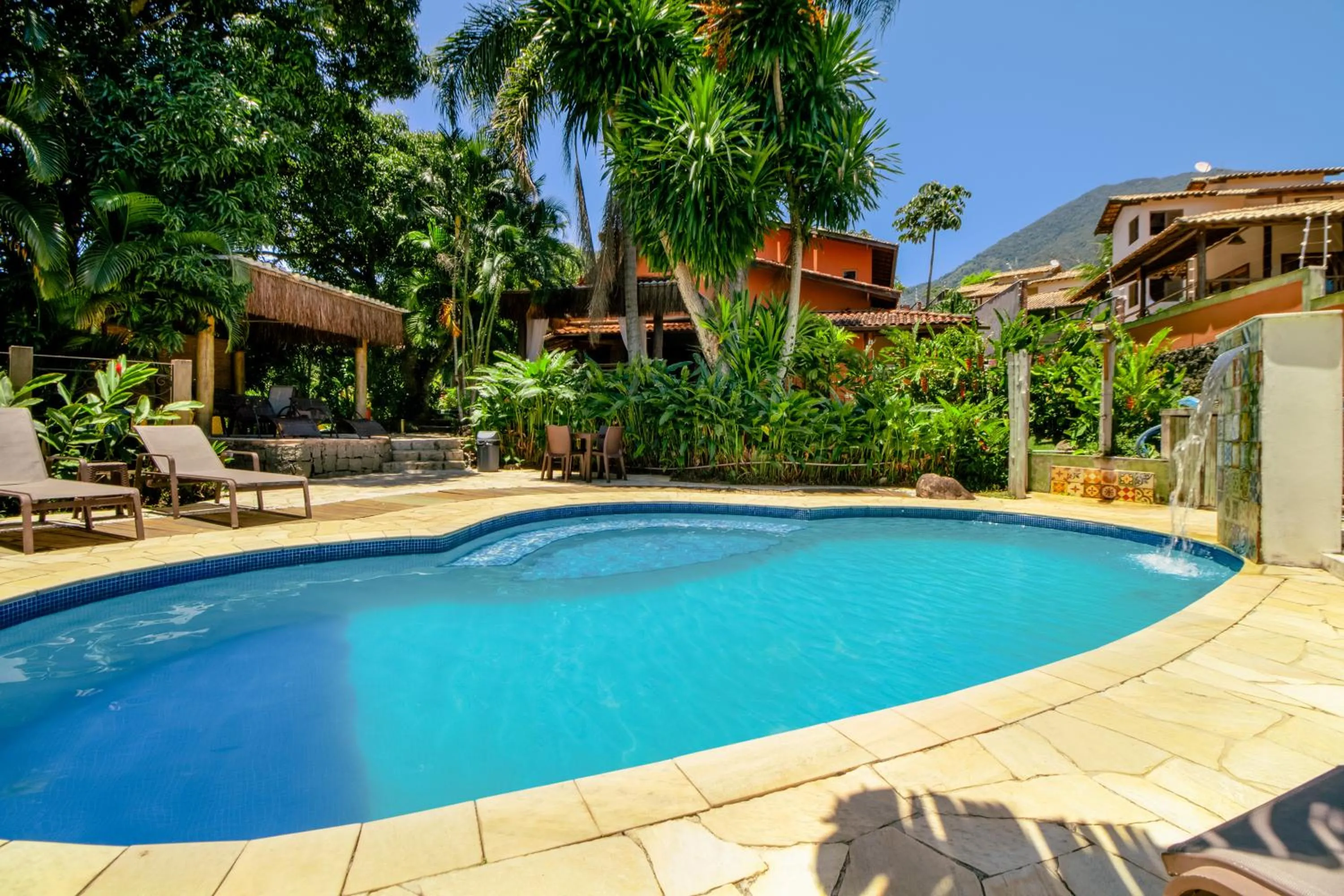 Property building in VELINN Pousada Catamarã Brasil