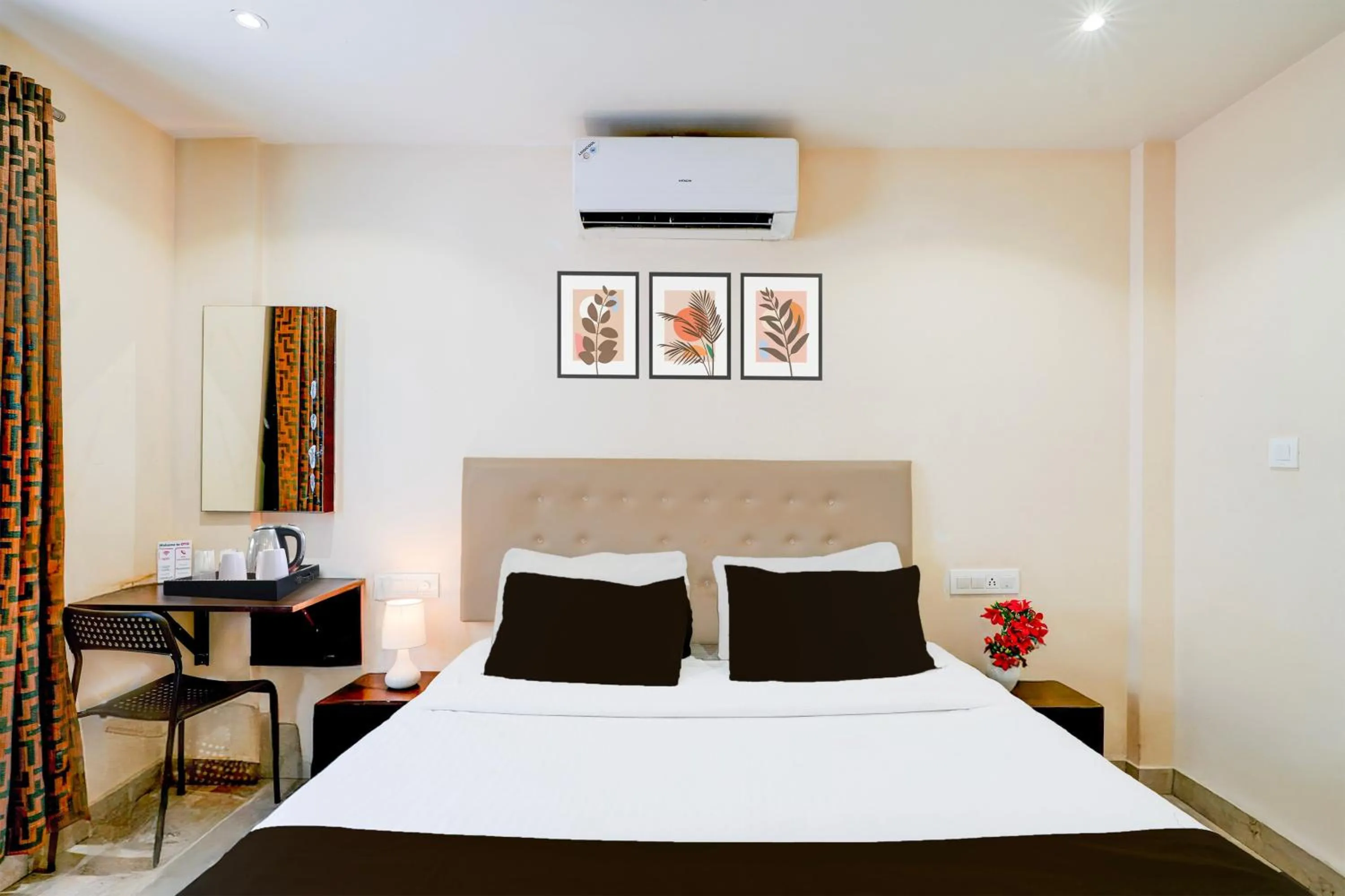 Bedroom, Bed in Super Hotel O Koramangala Near Sony Signal