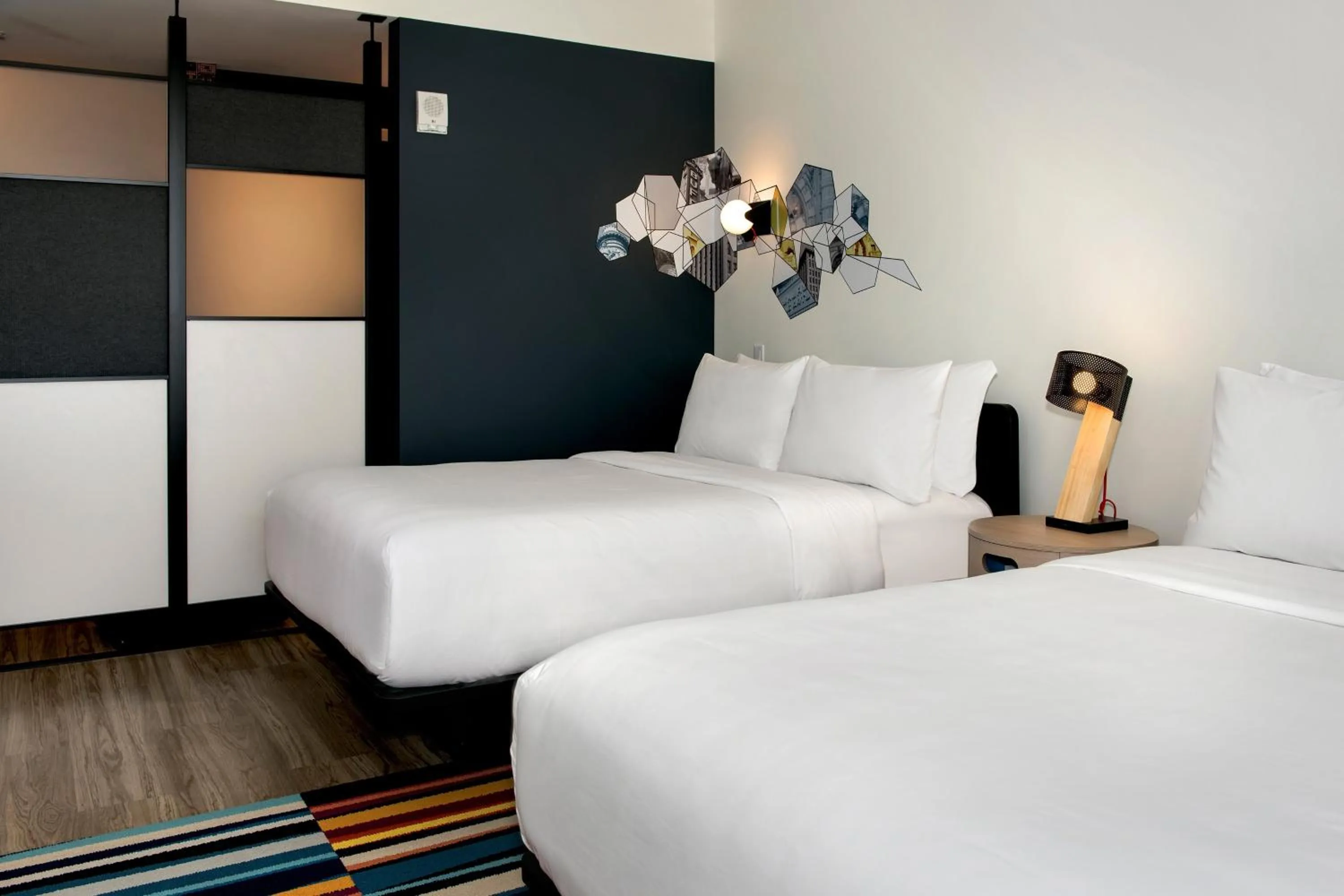 Photo of the whole room, Bed in Aloft Buffalo Downtown