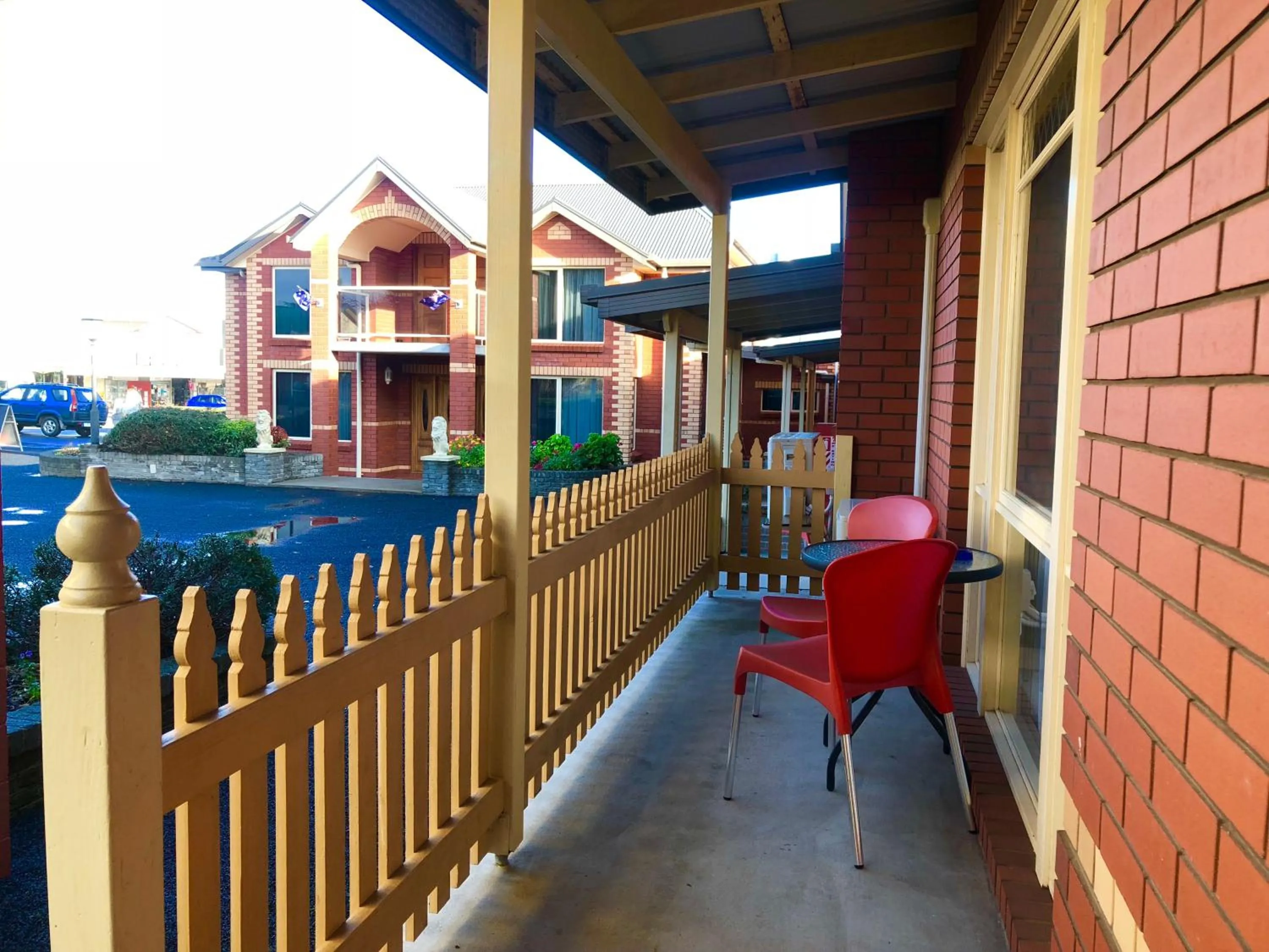 Patio in Sheffield Motor Inn