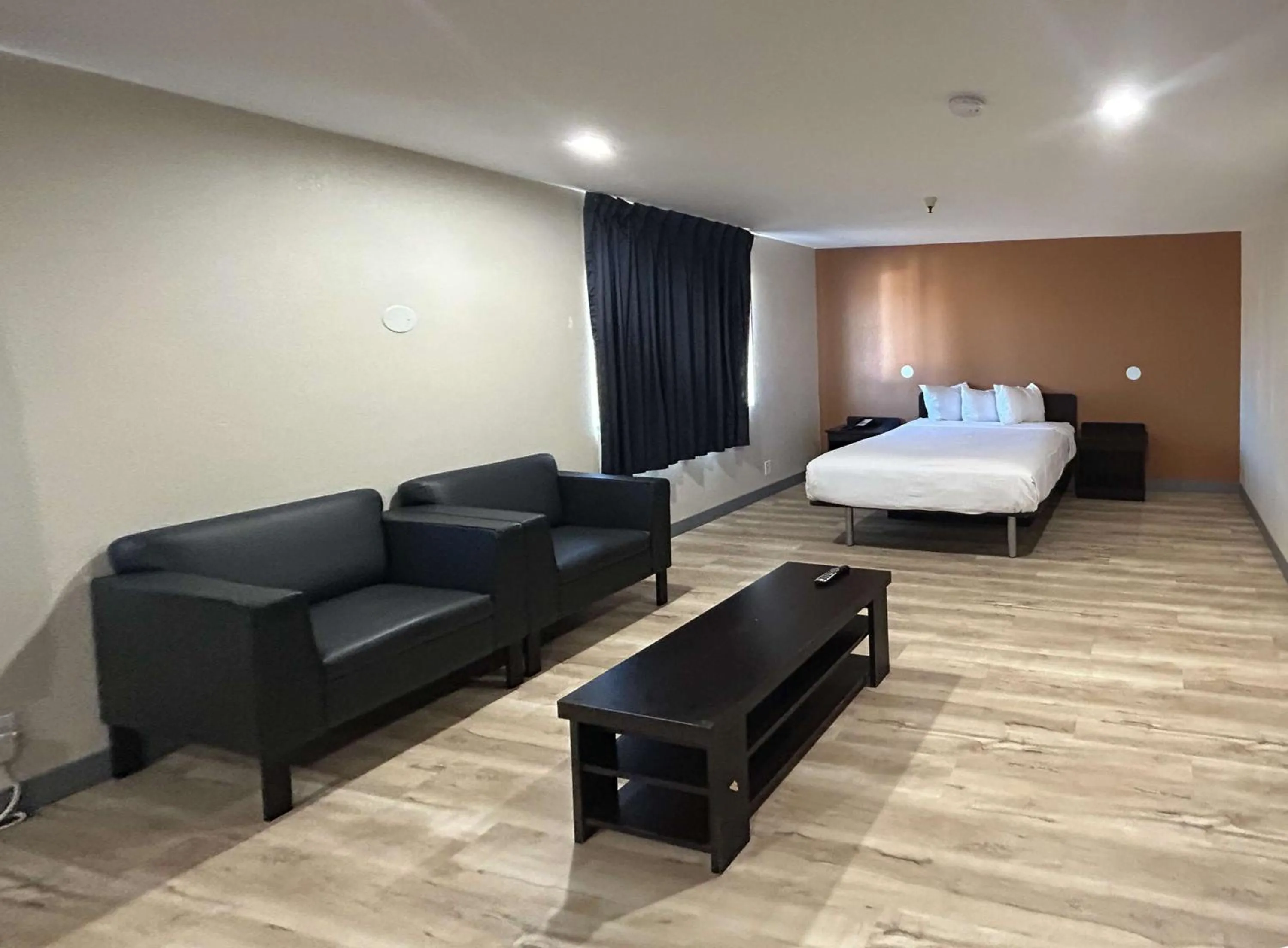 Photo of the whole room, Bed in Studio 6 Suites Cameron Park, CA Folsom