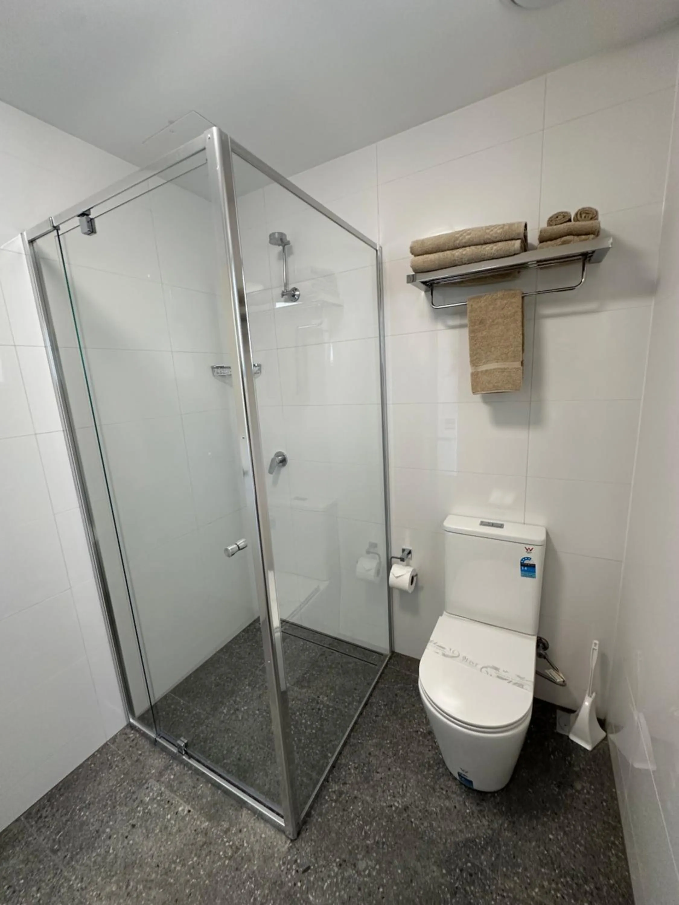 Bathroom in Travellers Motor Village