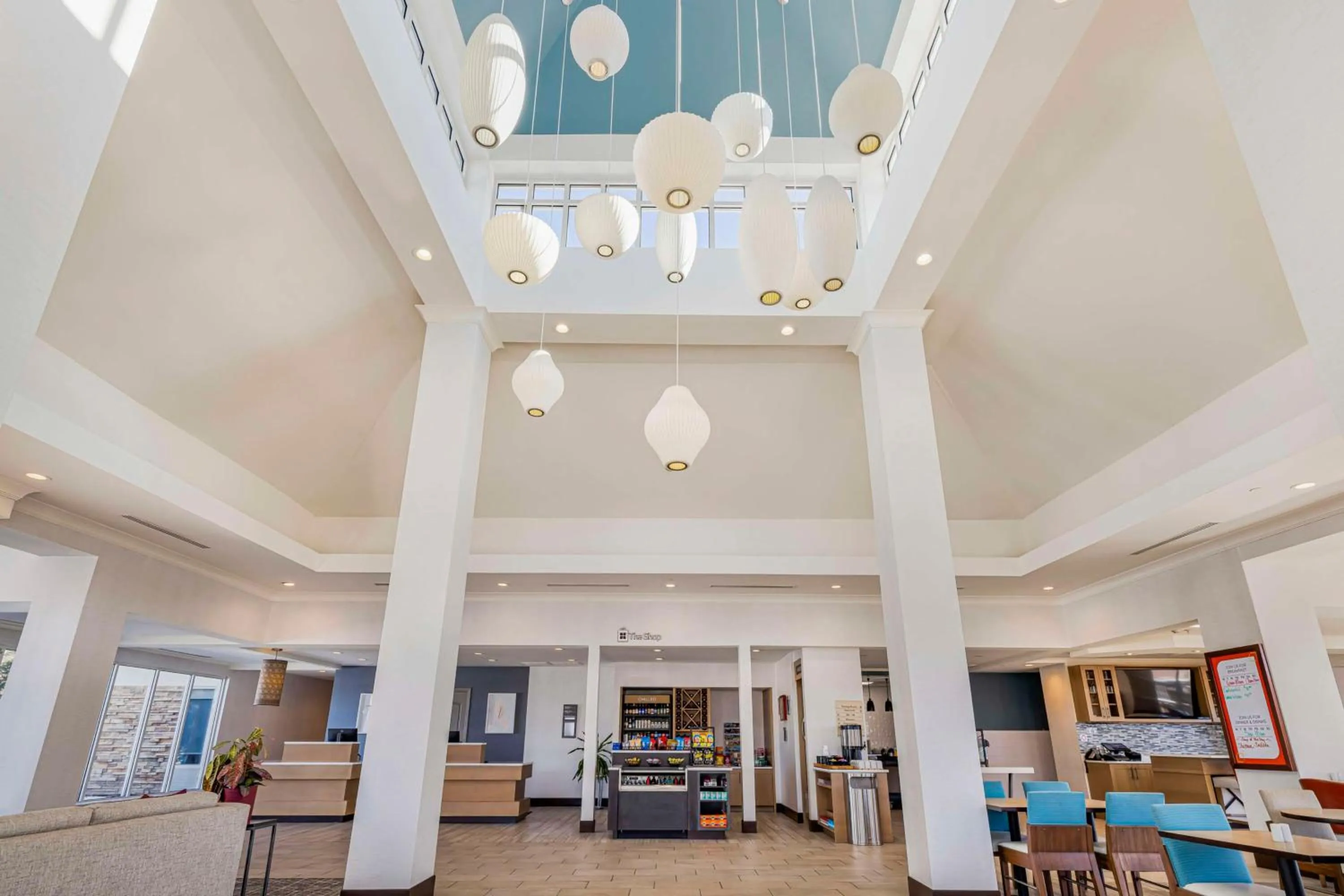 Lobby or reception in Hilton Garden Inn Colorado Springs Airport