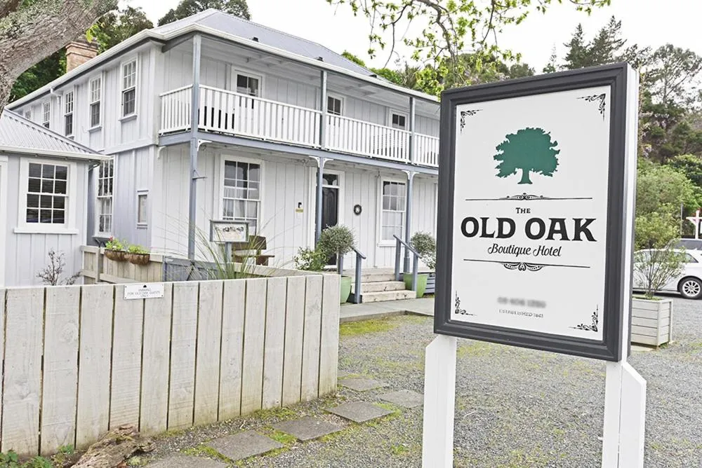 The Old Oak Boutique Hotel