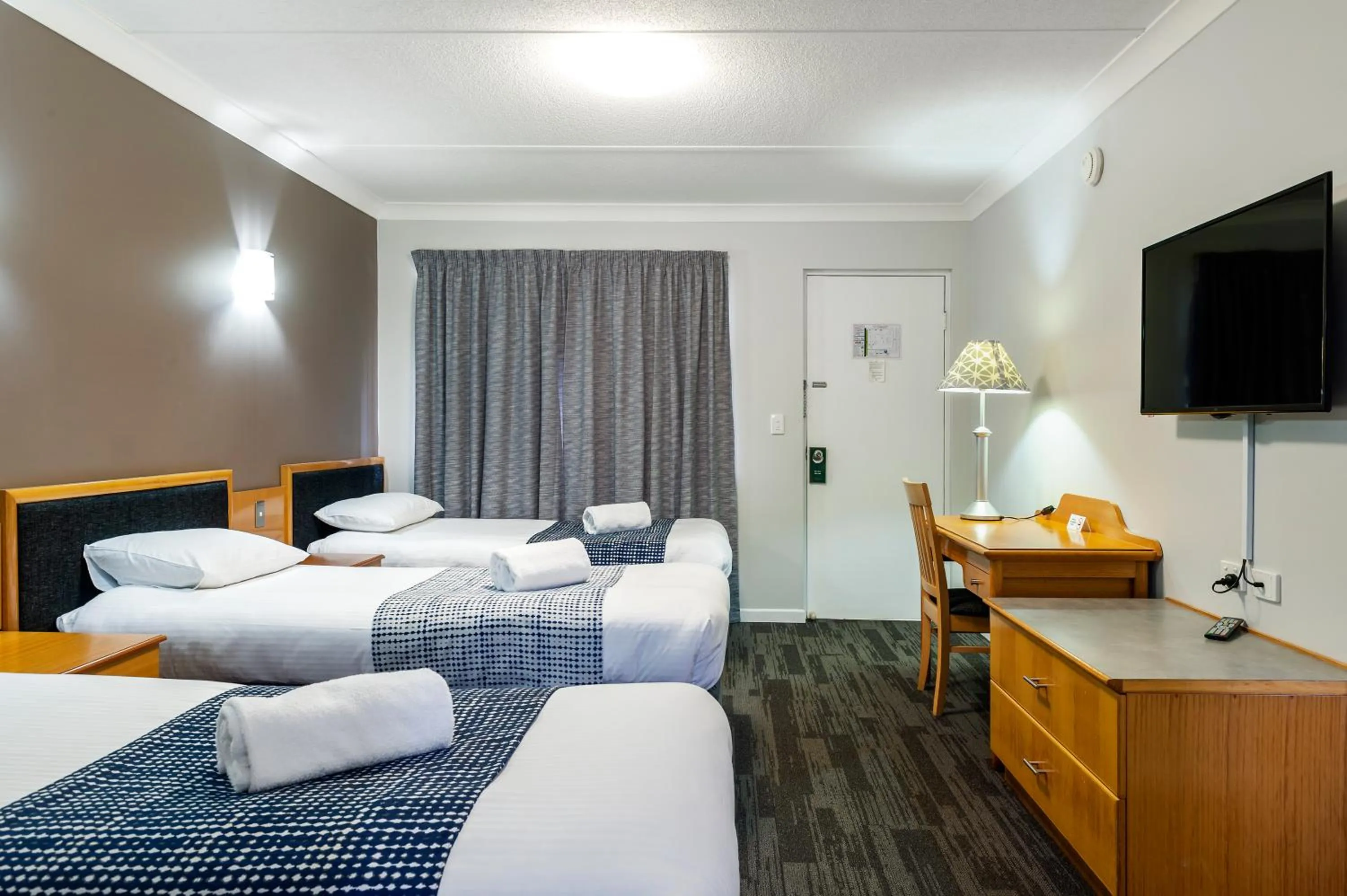TV and multimedia, Bed in Country Motel Ipswich
