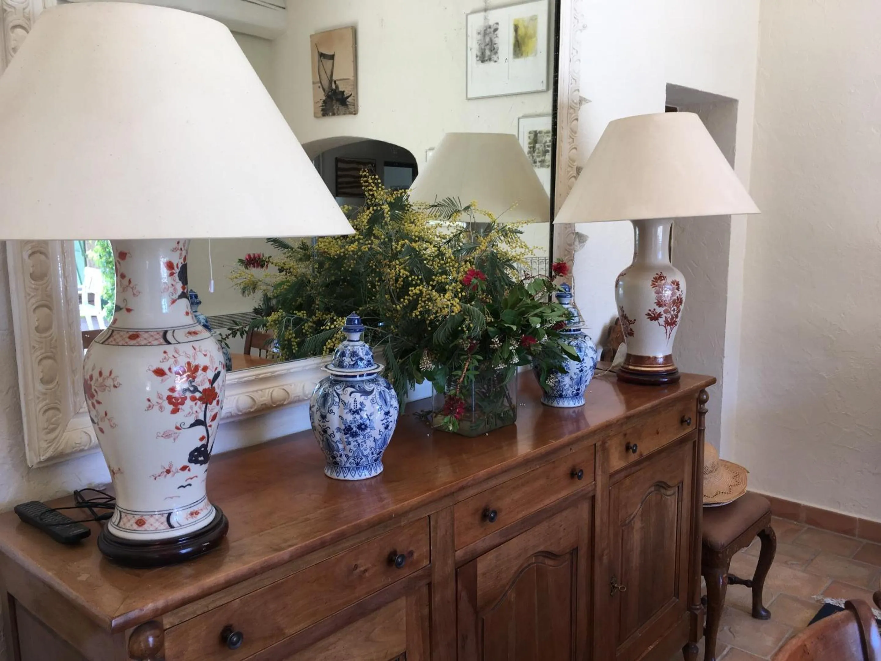 Dining area in Villa Fontane Provence