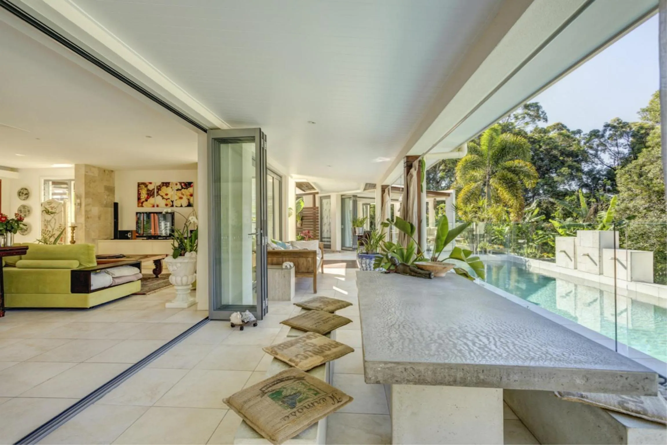 Patio in Alaya Verde Bed & Breakfast