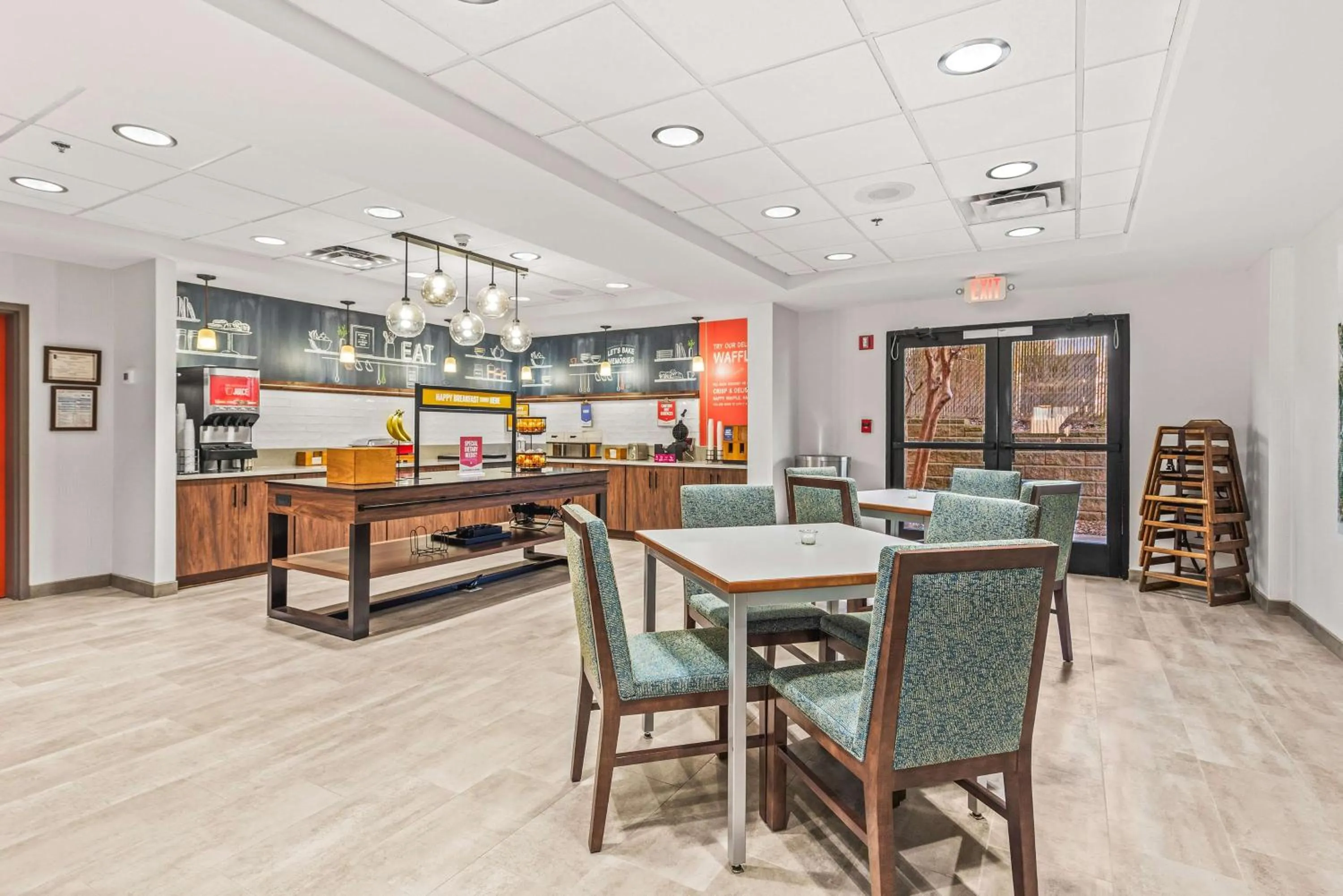 Breakfast in Hampton Inn Columbus-North