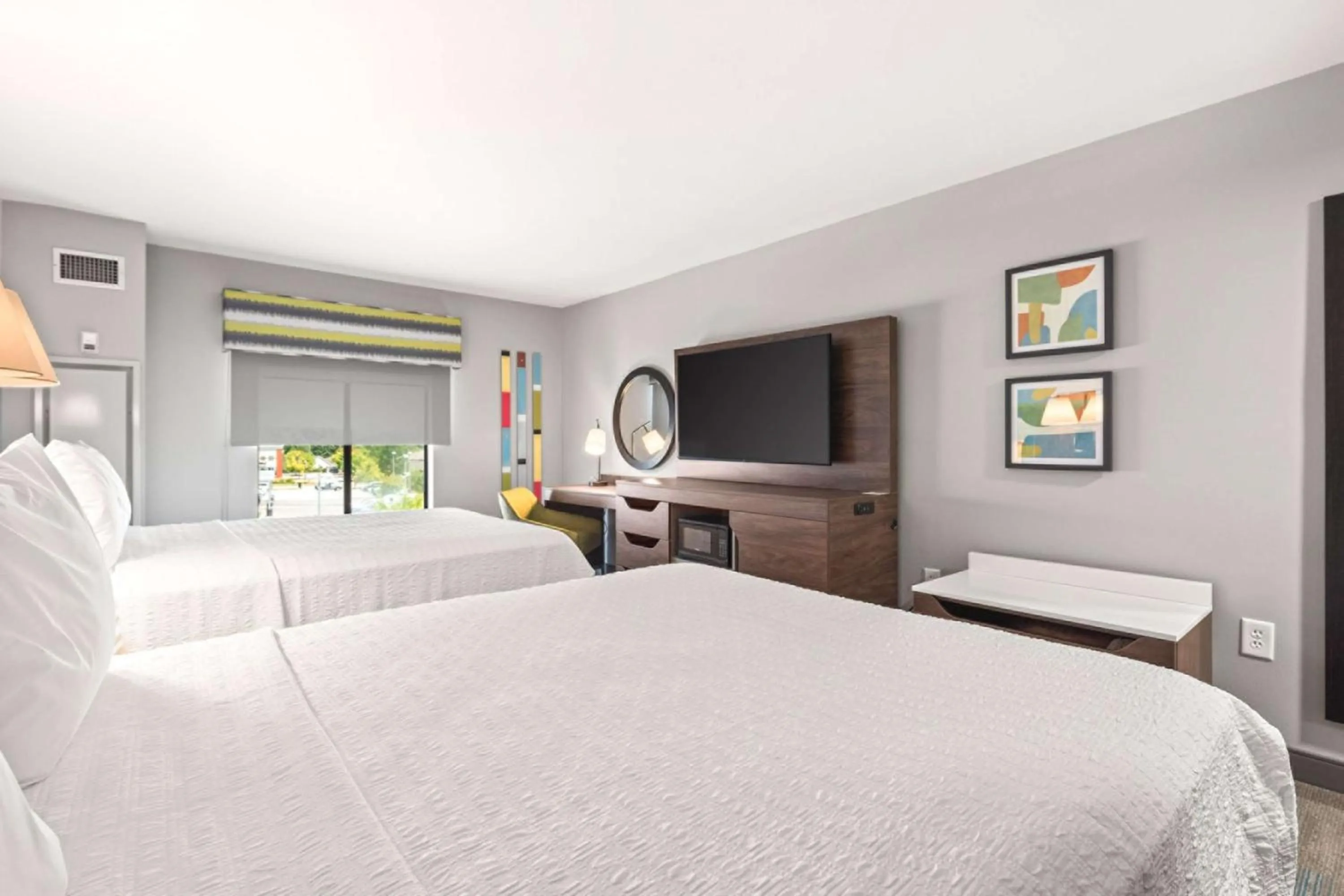 Bed in Hampton Inn Columbus-North