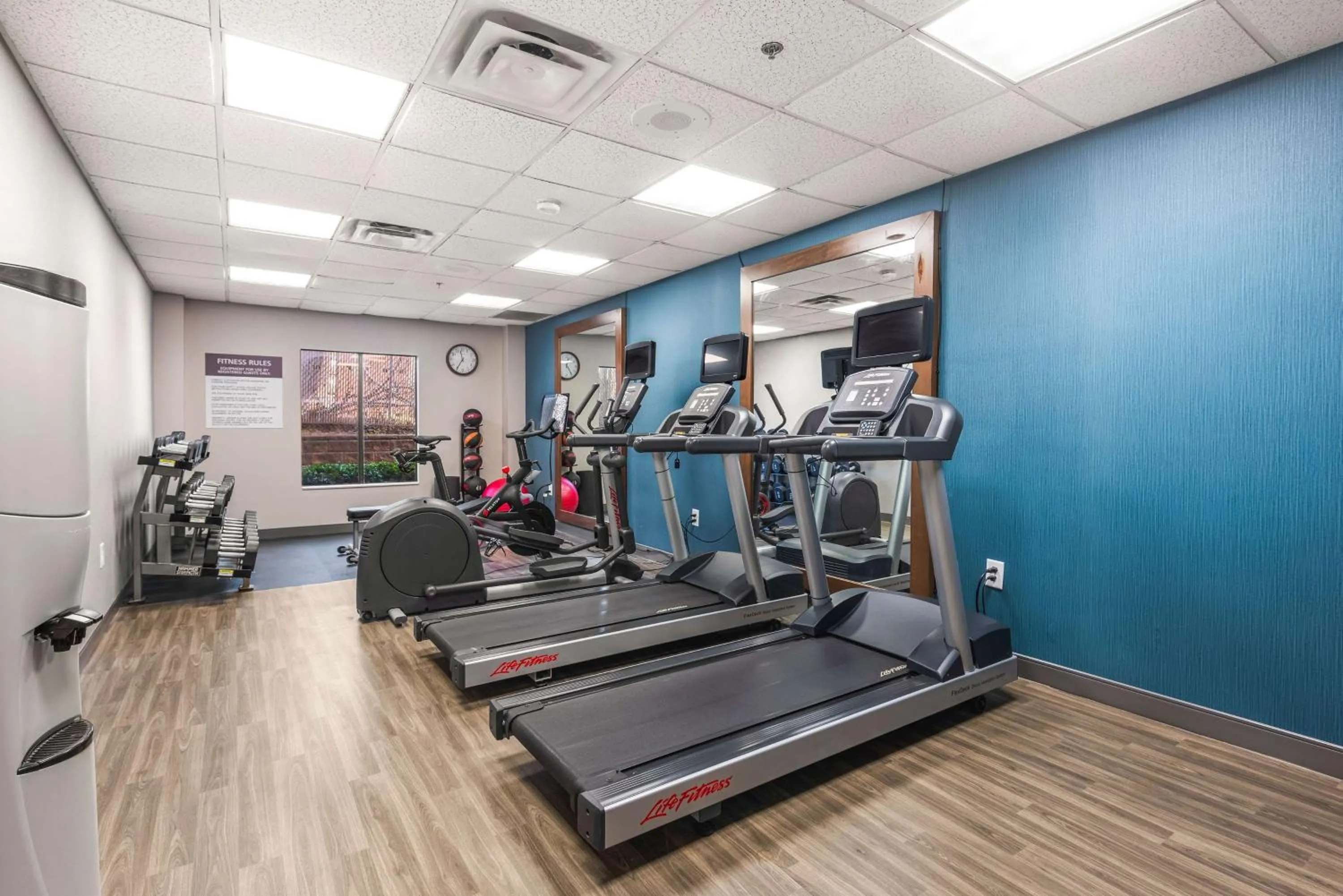 Fitness centre/facilities in Hampton Inn Columbus-North