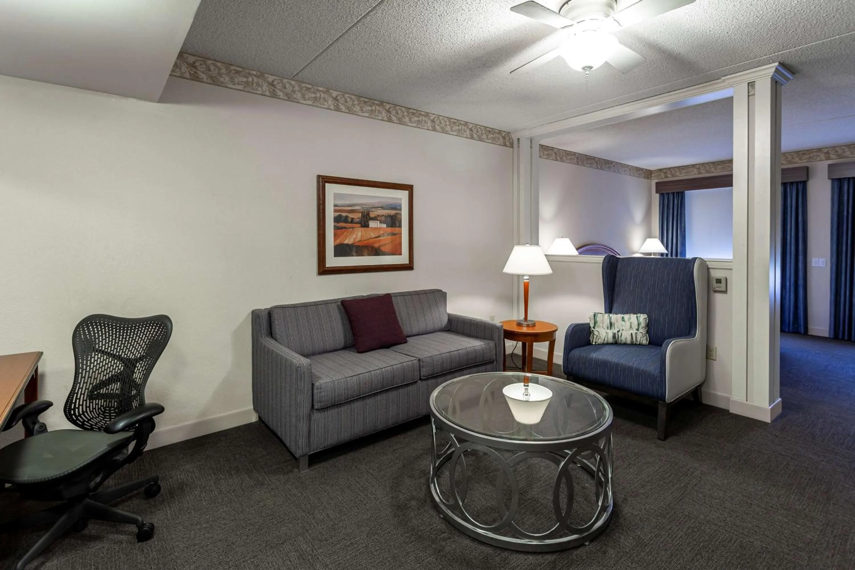 Living room in Hilton Garden Inn Wooster