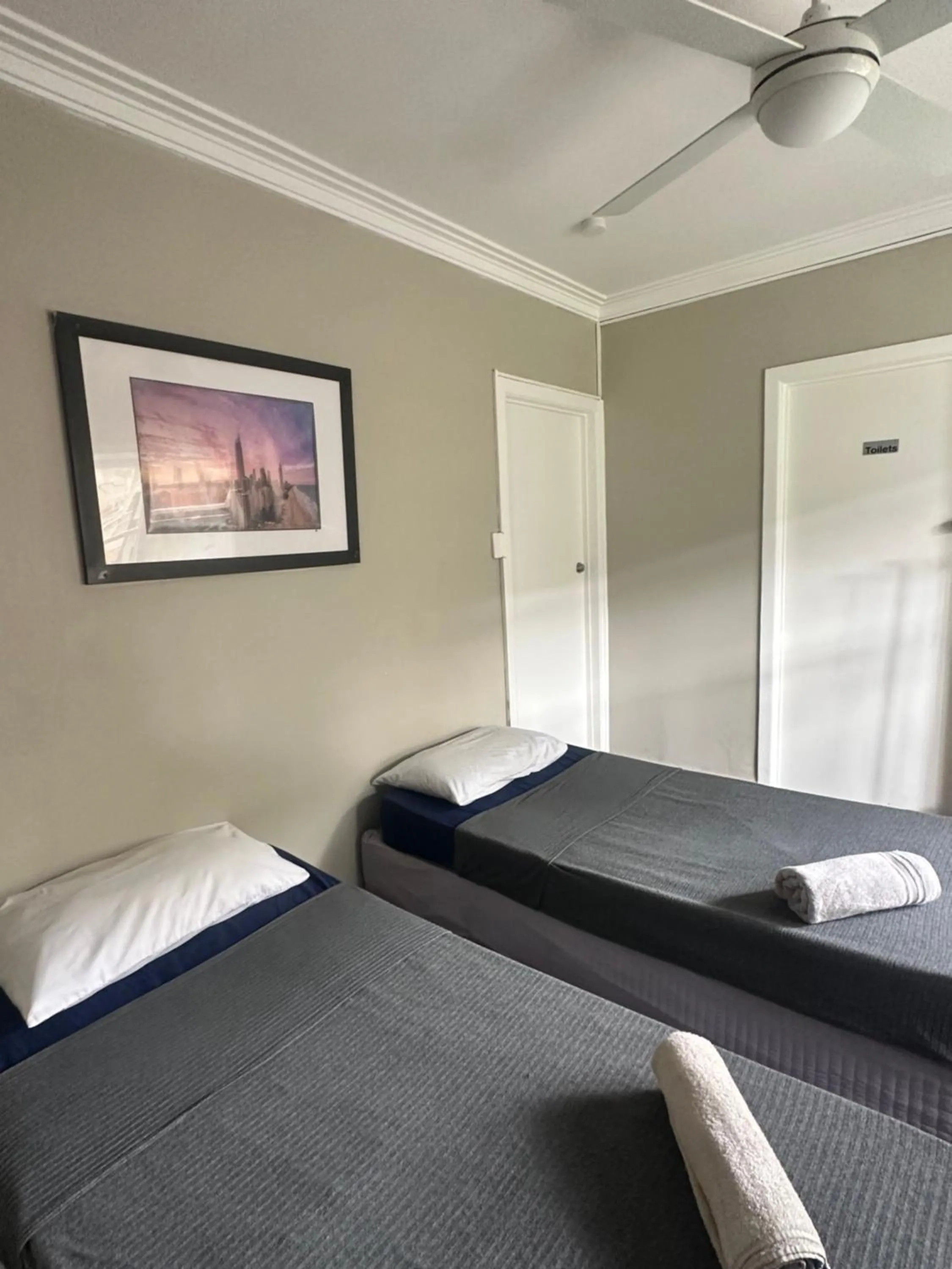 Bedroom, Bed in Backpackers In Paradise 18-35 Hostel