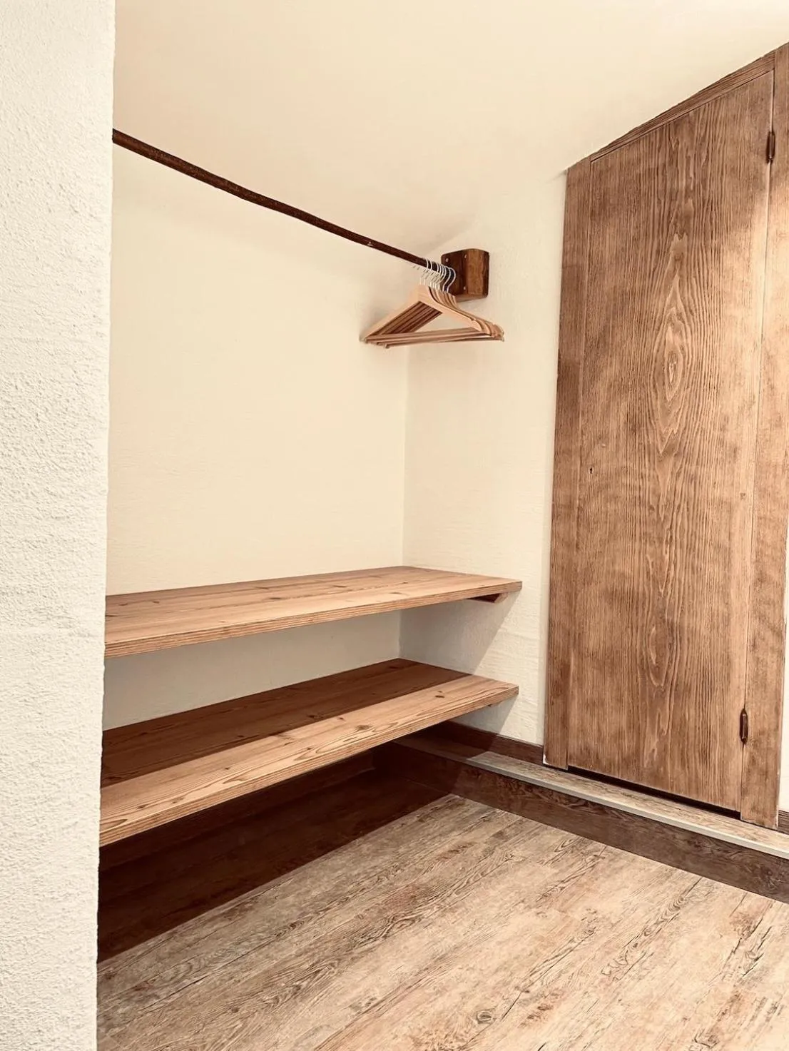 wardrobe in Pension Kreuzeck - Dein Glücksplatz am Lech