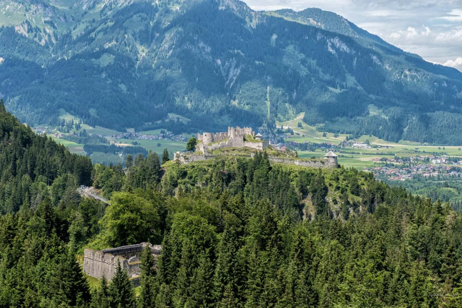 Pension Kreuzeck - Dein Glücksplatz am Lech