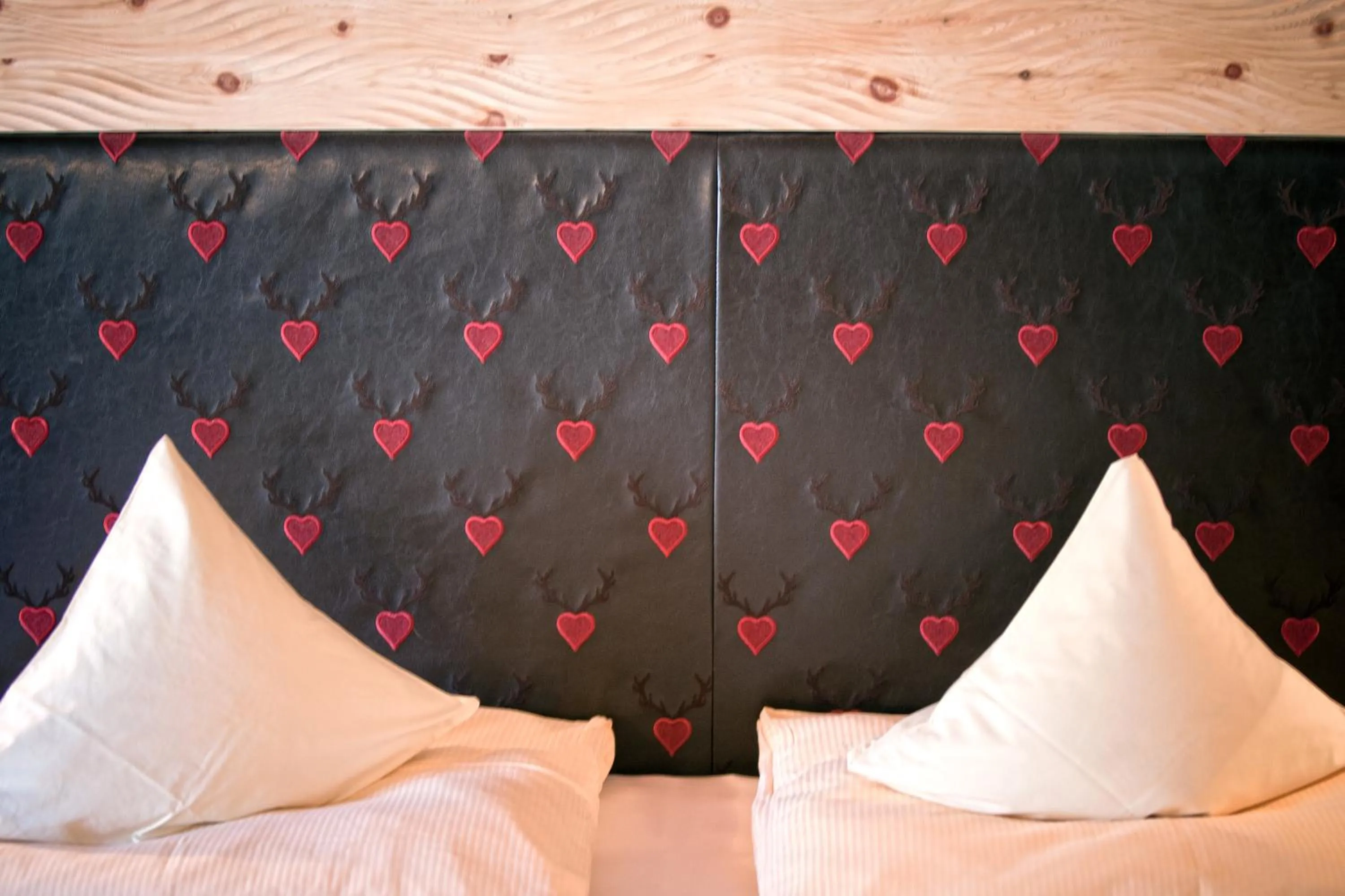 Decorative detail, Bed in Hotel Truyenhof