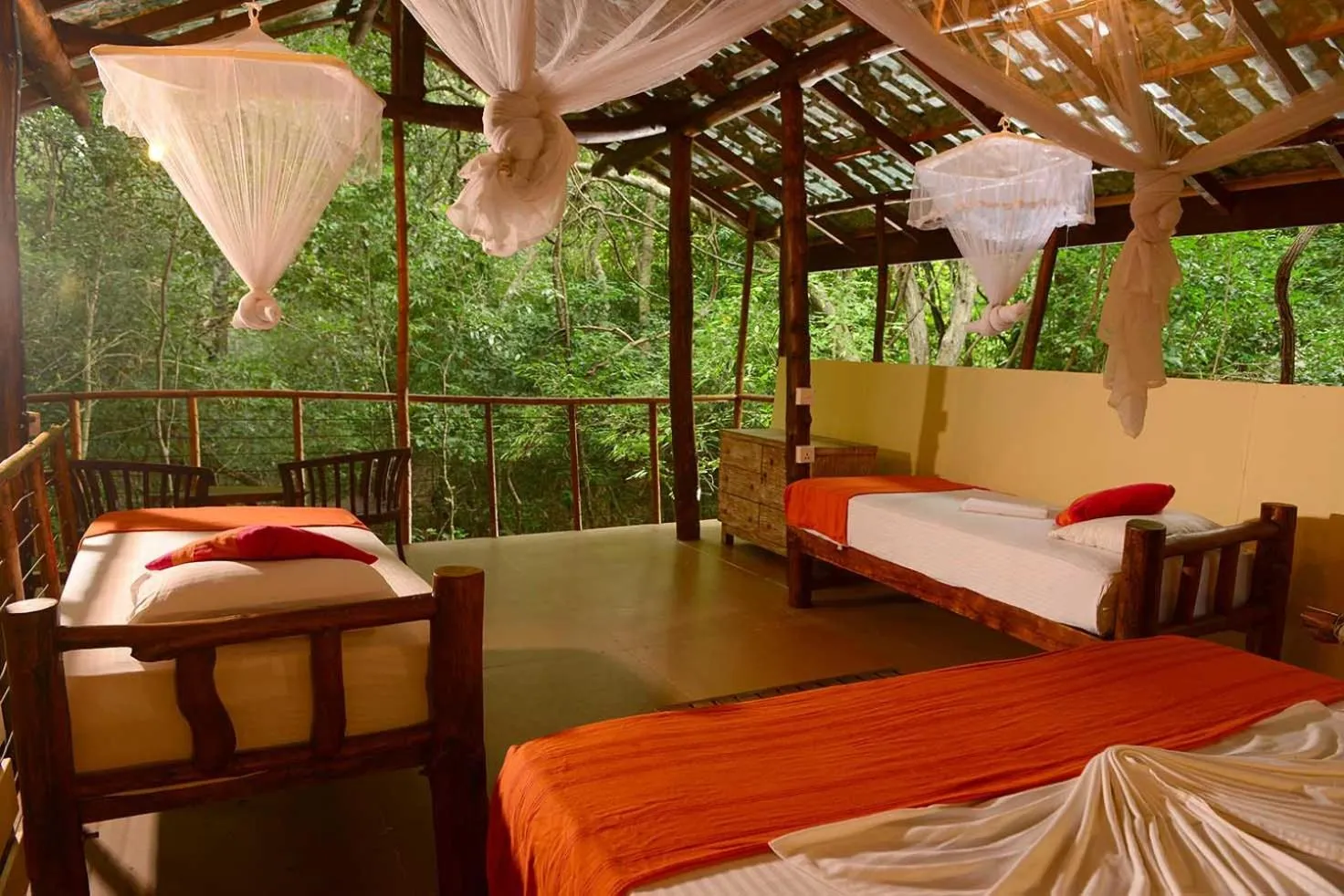 Bed in Back of Beyond - Pidurangala