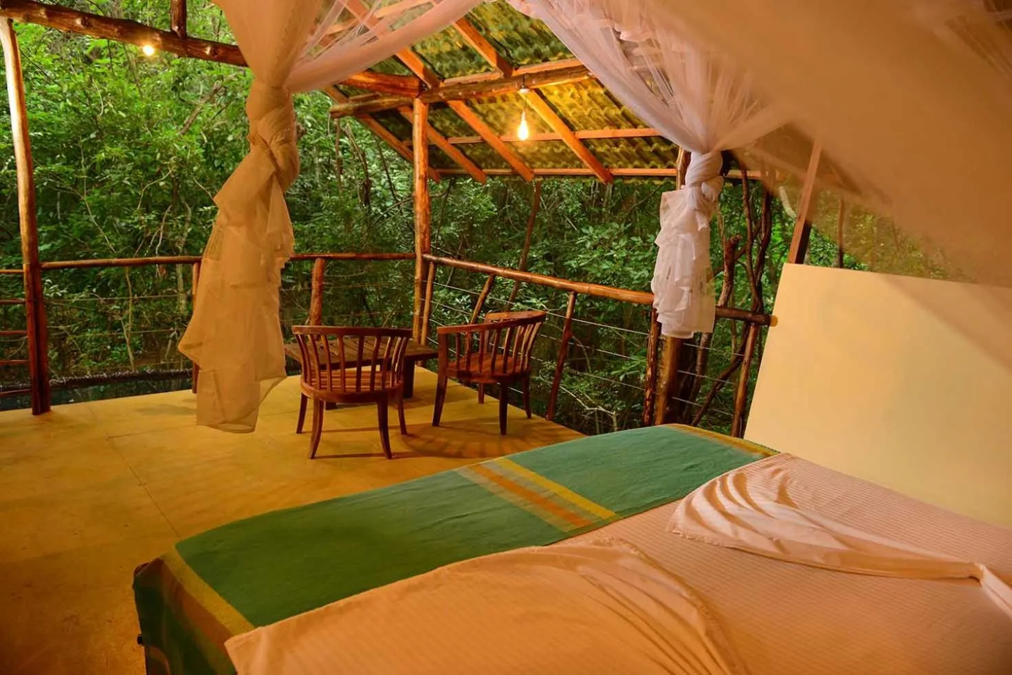 Bed in Back of Beyond - Pidurangala