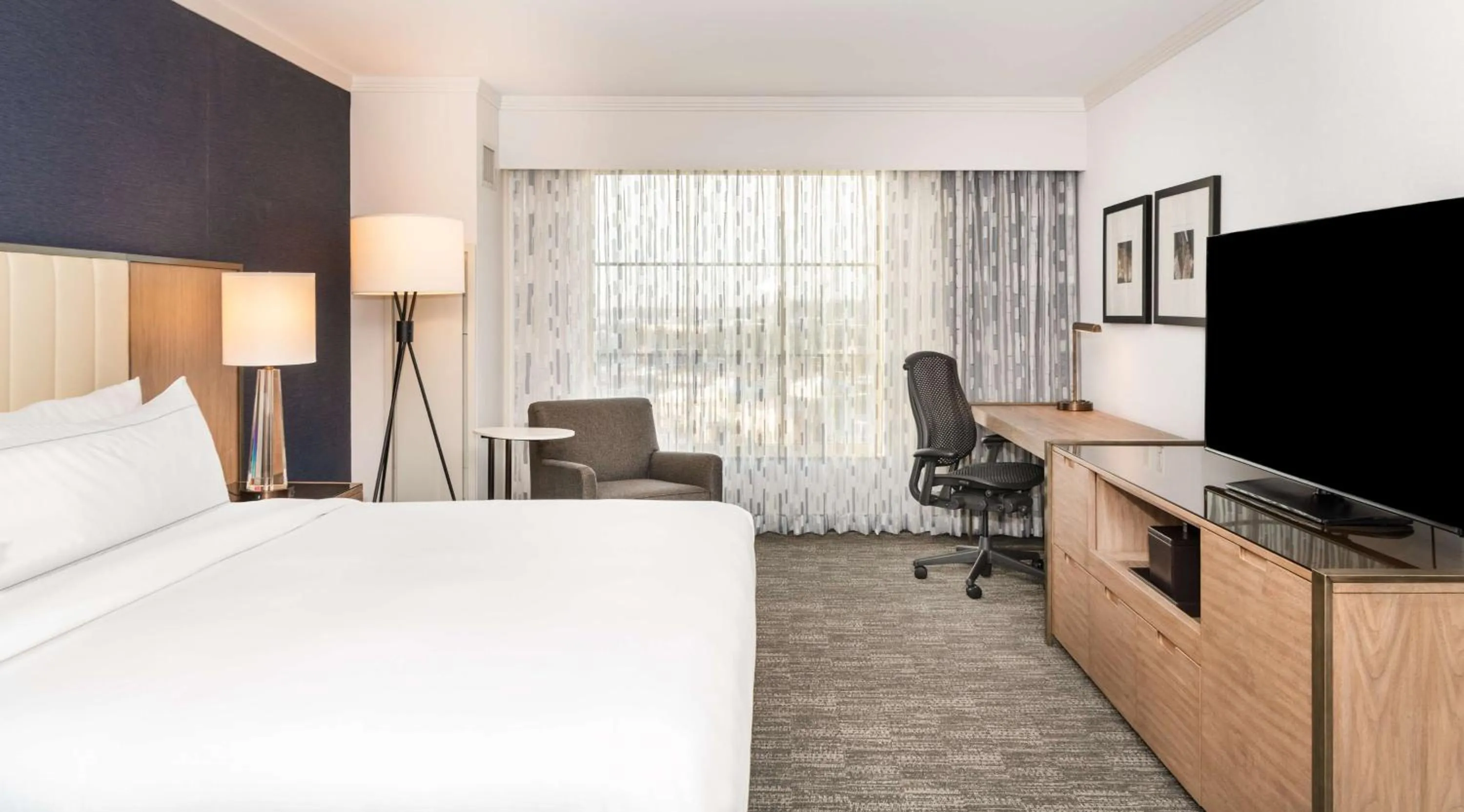 Bedroom, Bed in Hilton Columbus/Polaris