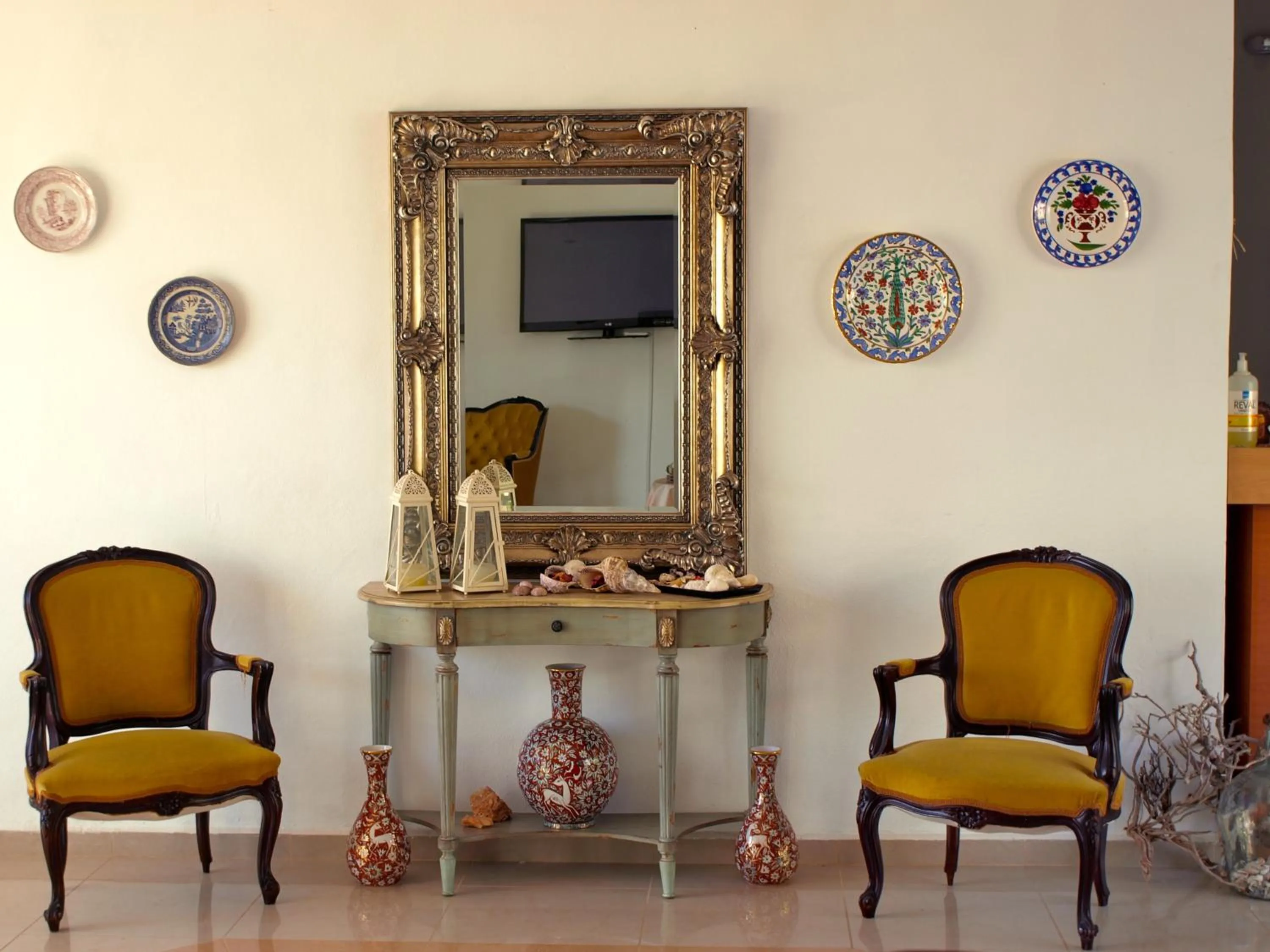 Lobby or reception in Castellania Hotel Apartments