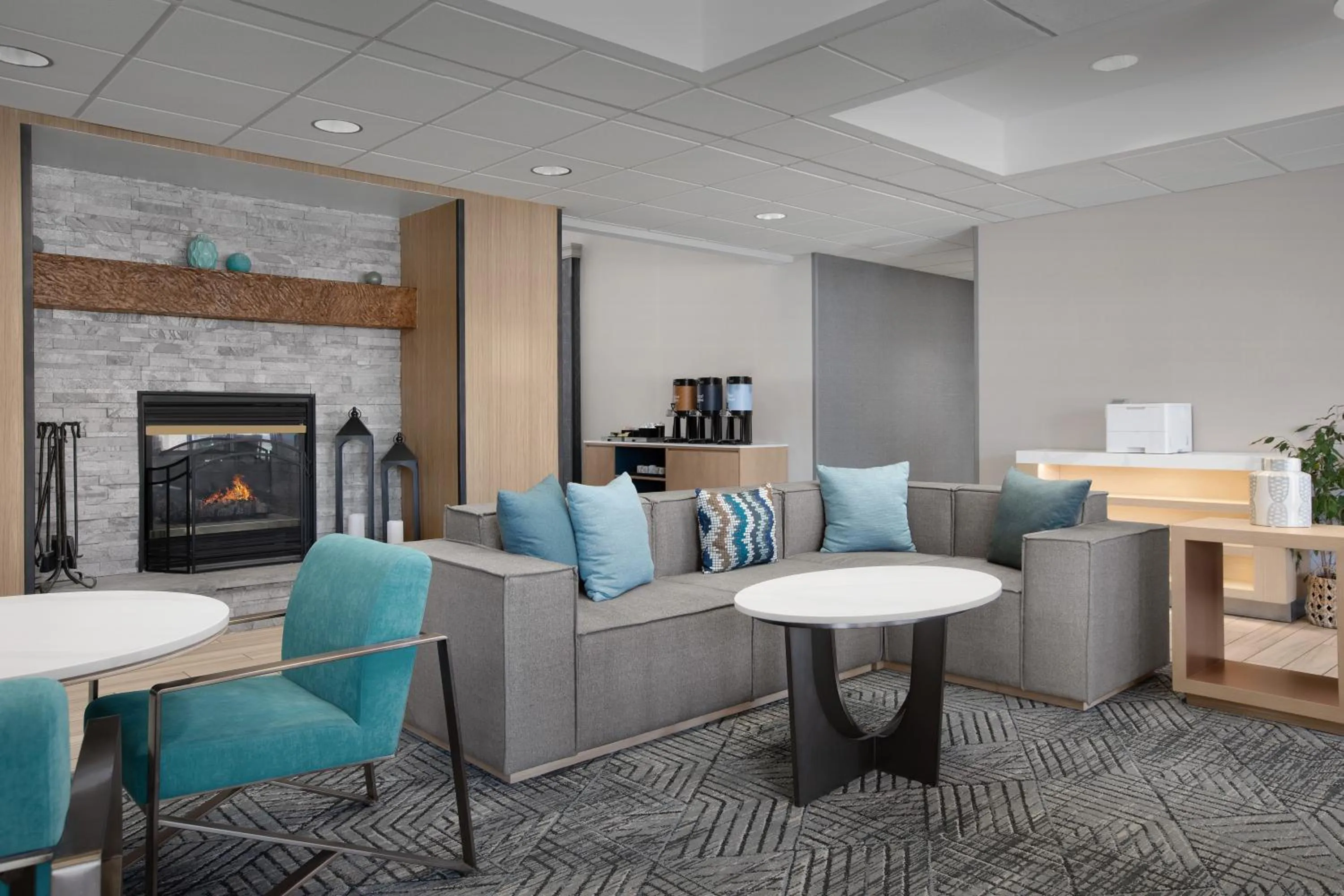 Seating area in Homewood Suites by Hilton Colorado Springs-North