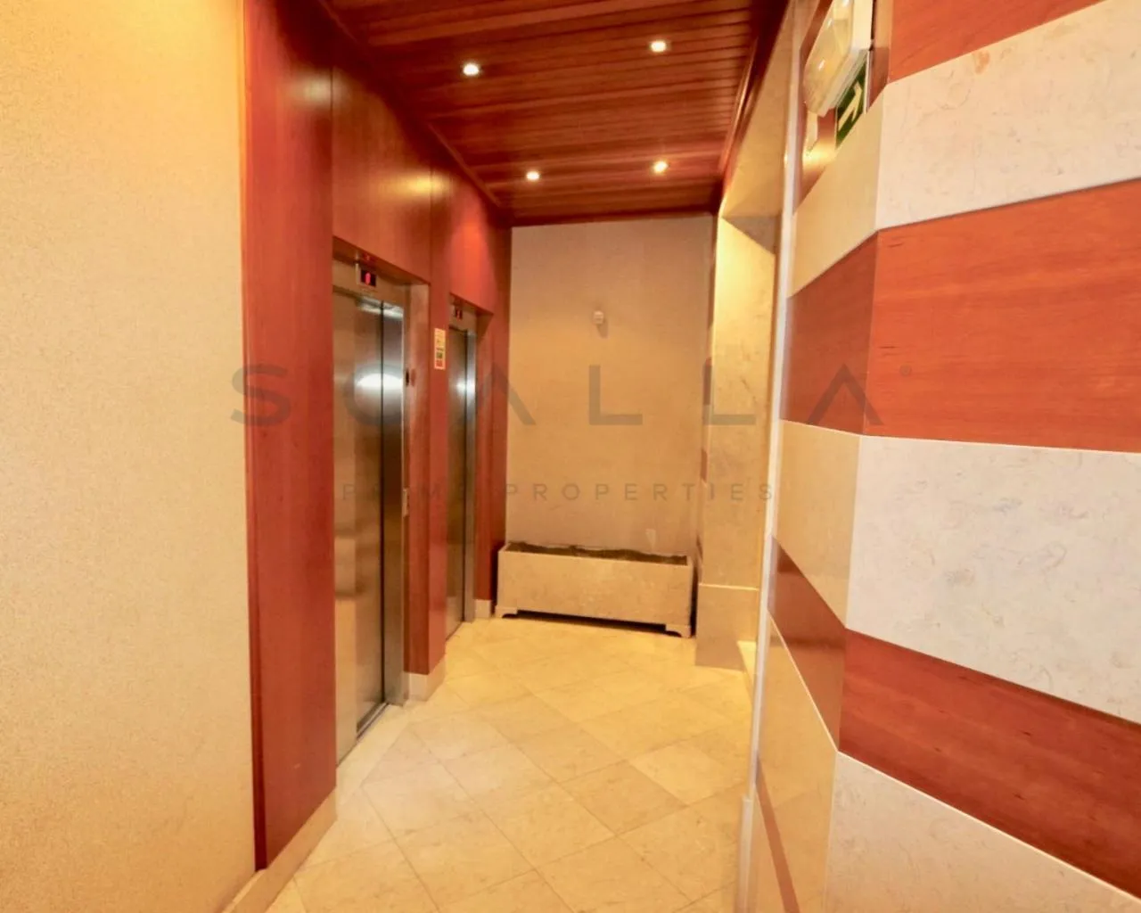 Property building in luxury lisbon apartment T2