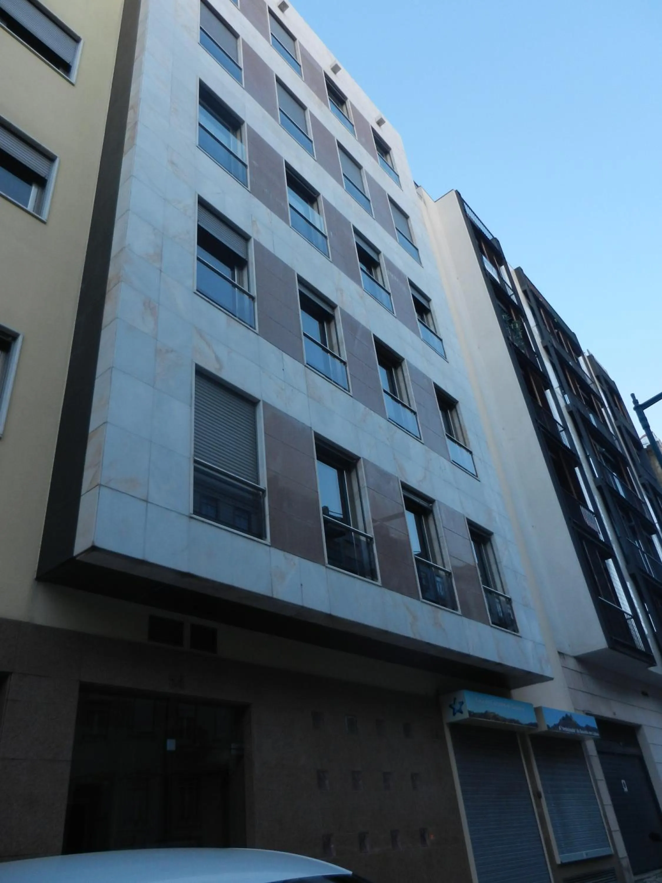 Property building in luxury lisbon apartment T2