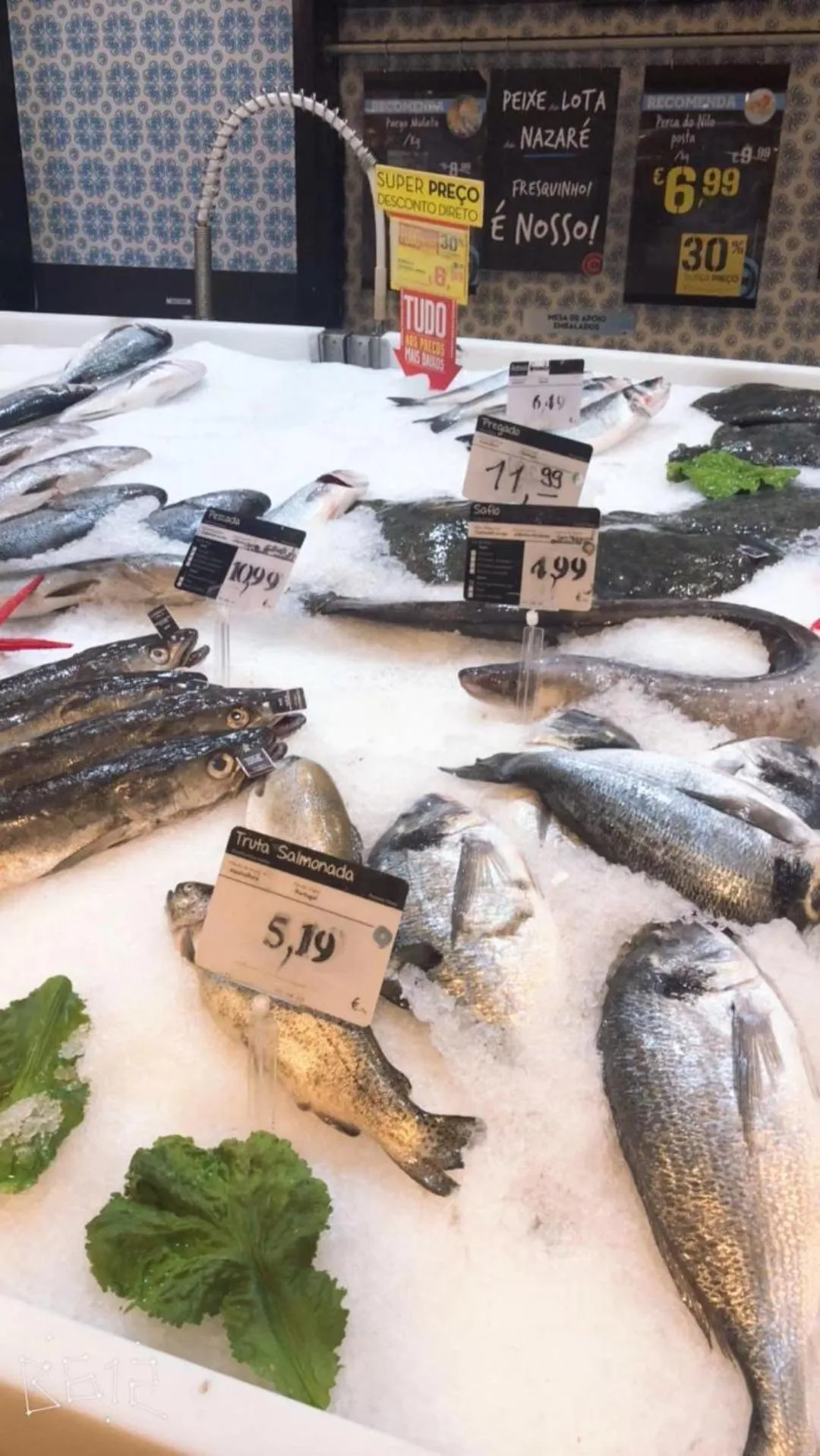 Supermarket/grocery shop in luxury lisbon apartment T2