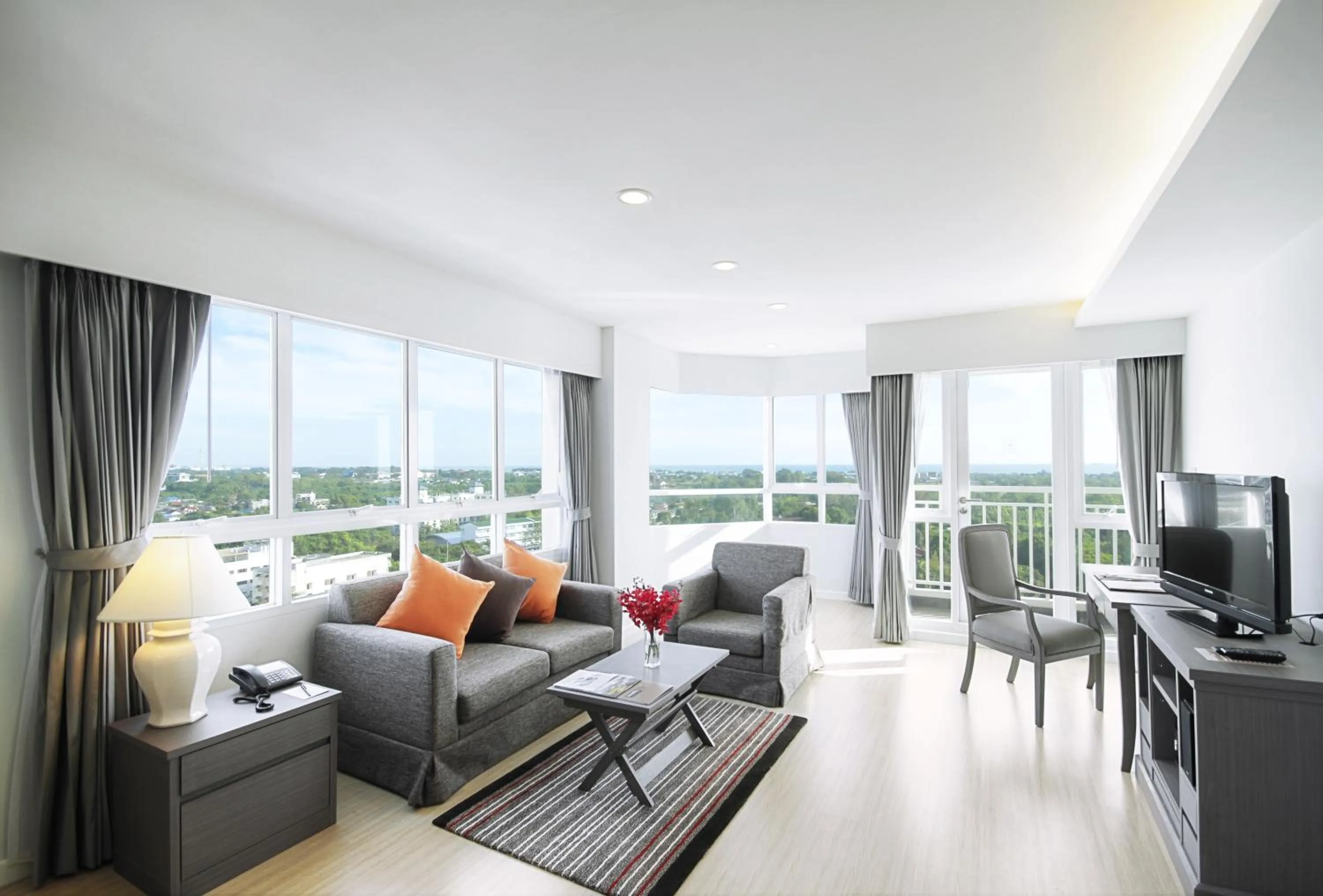 Living room in Classic Kameo Hotel & Serviced Apartment, Rayong