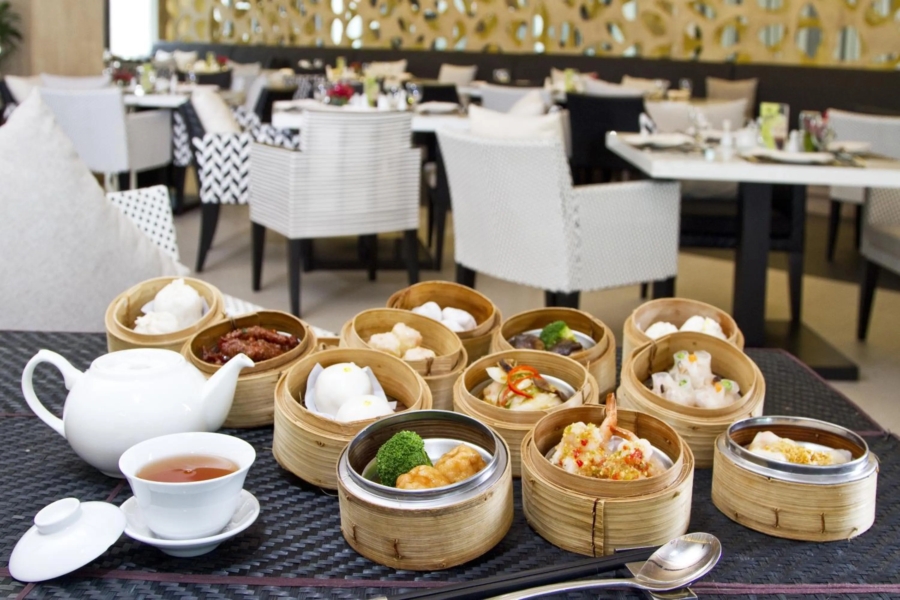 Restaurant/places to eat in Classic Kameo Hotel & Serviced Apartment, Rayong