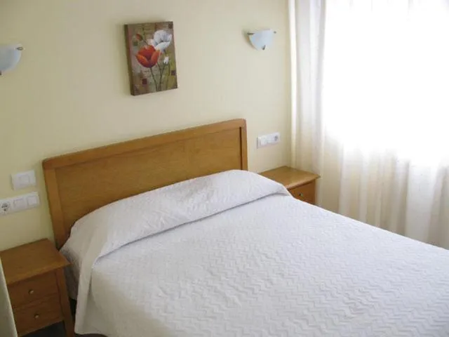 Photo of the whole room in Hotel Restaurante Los Tulipanes