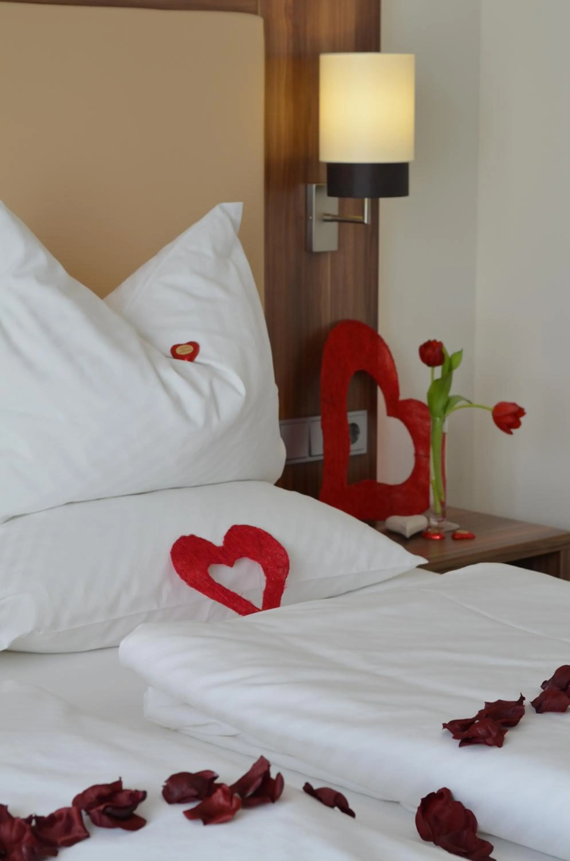 Decorative detail, Bed in Wohlfühl-Hotel Neu Heidelberg