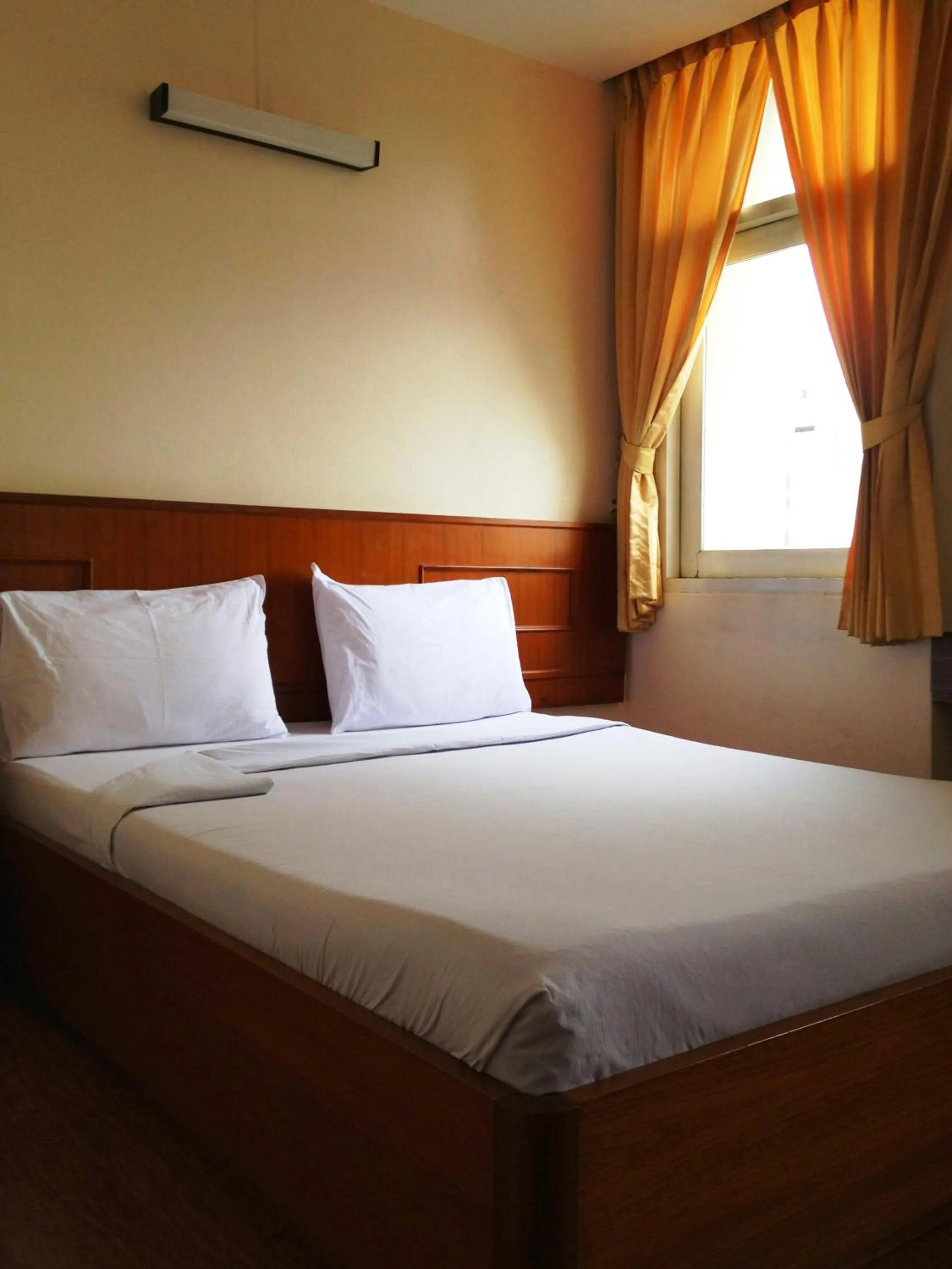 Bed in Muangphol Mansion