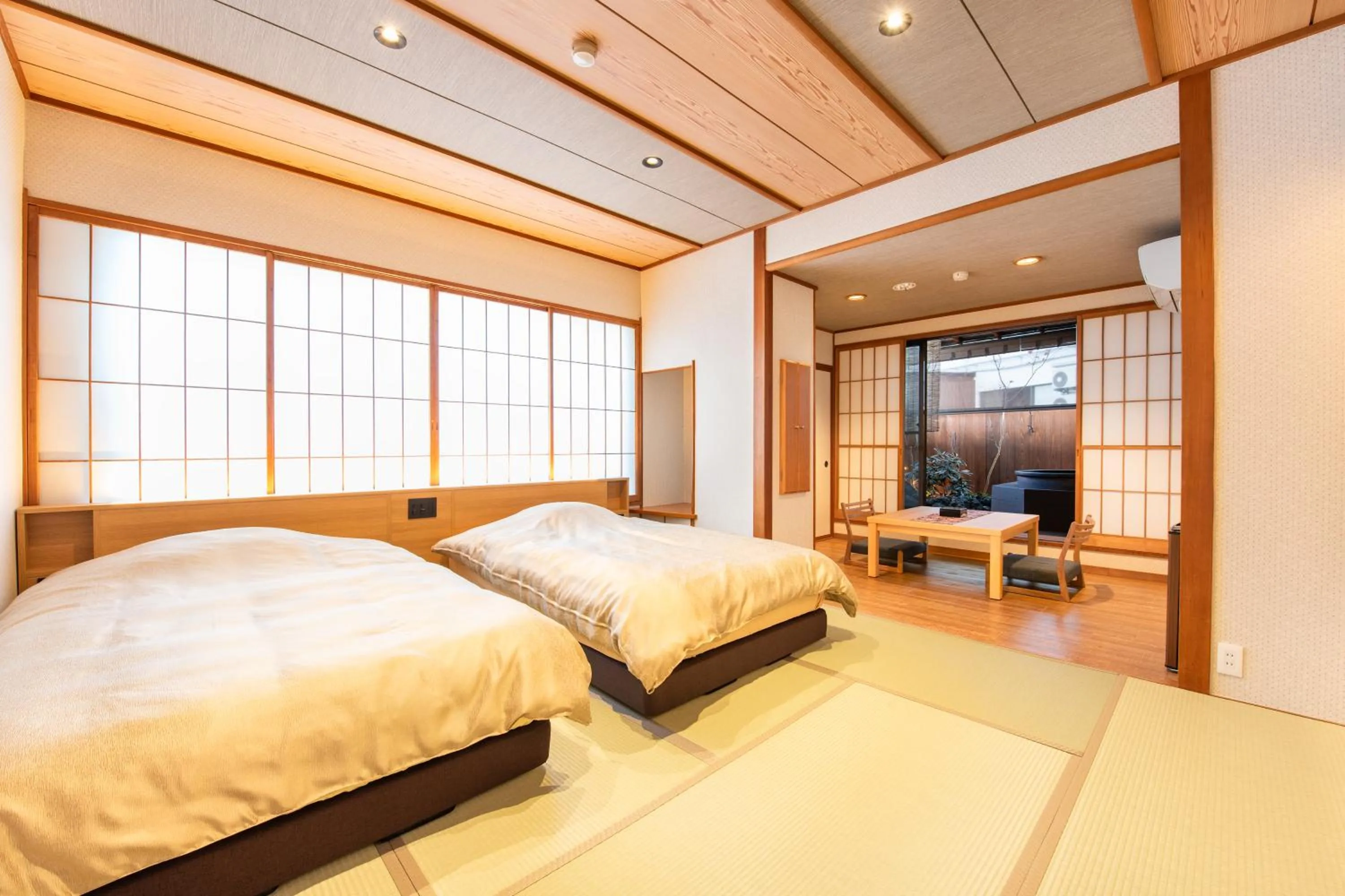 Bed in Kokuya