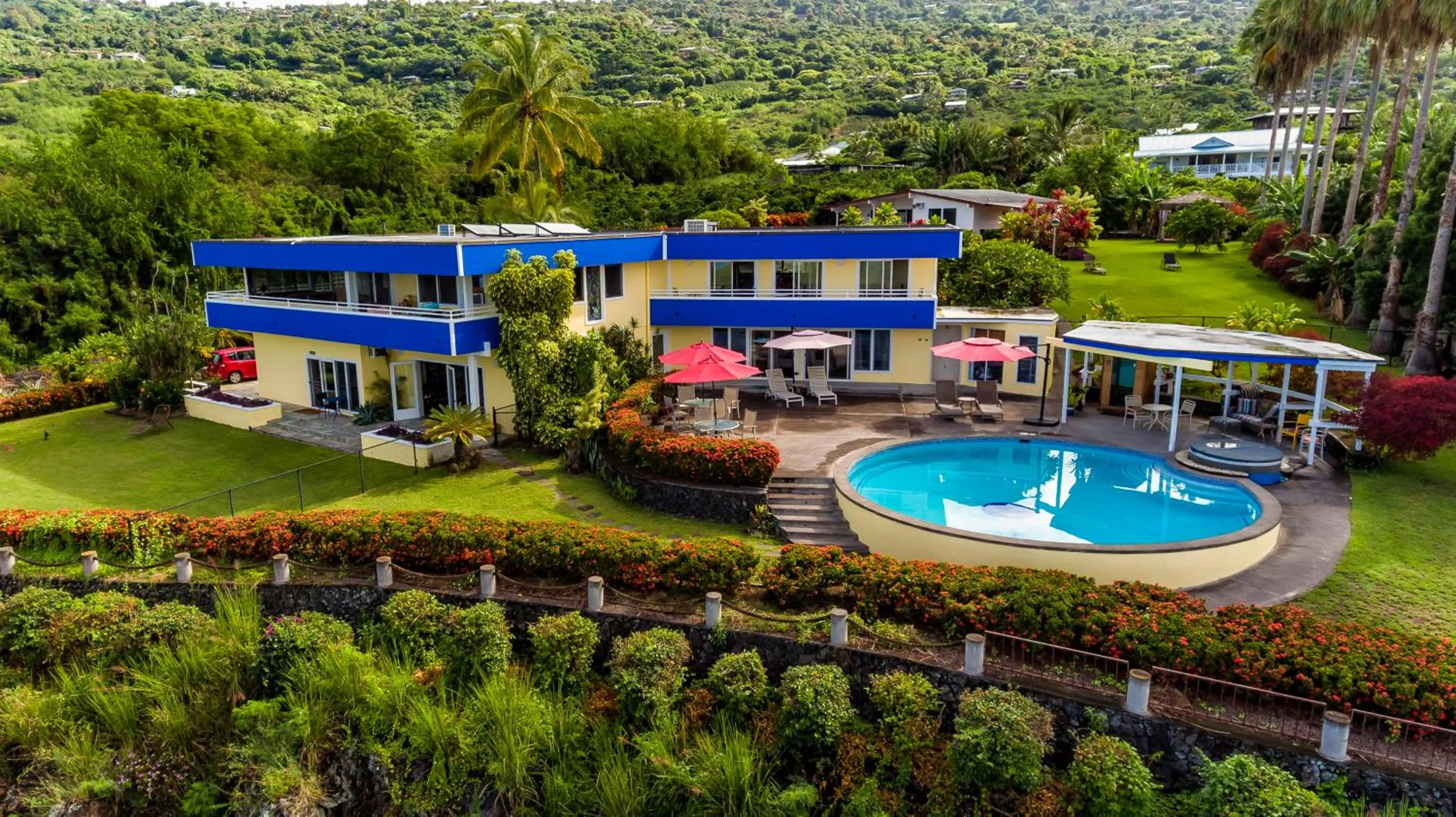 Property building in Luana Inn