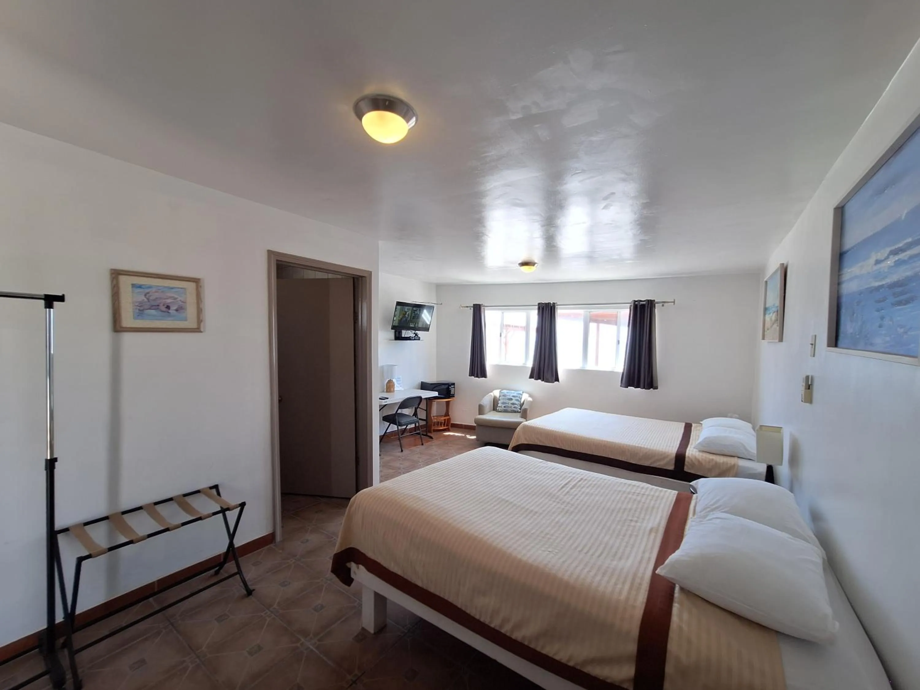 Bed in #44#27#56al#67 Rooms 2 beds near beach