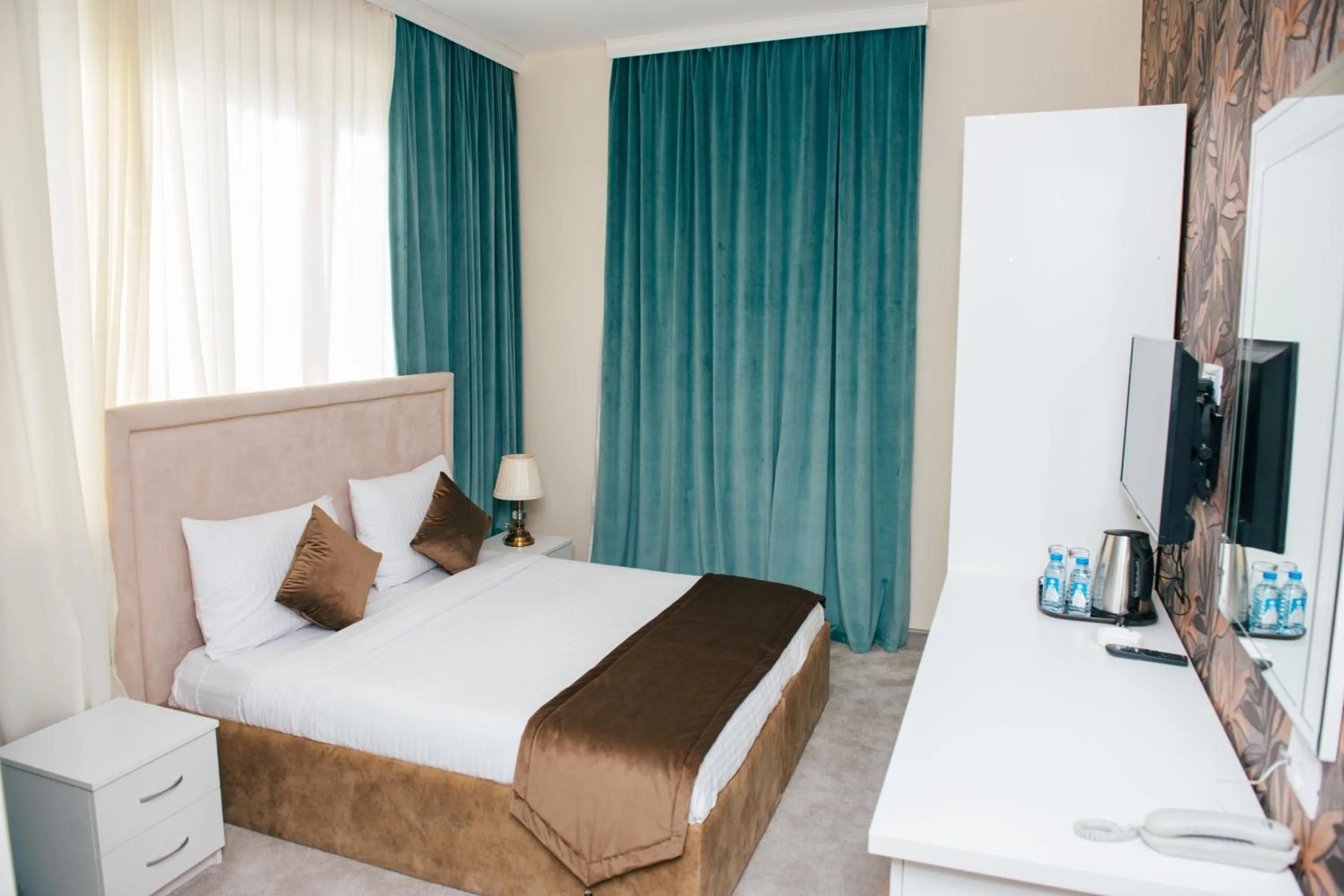 Photo of the whole room in Sunday Hotel Baku