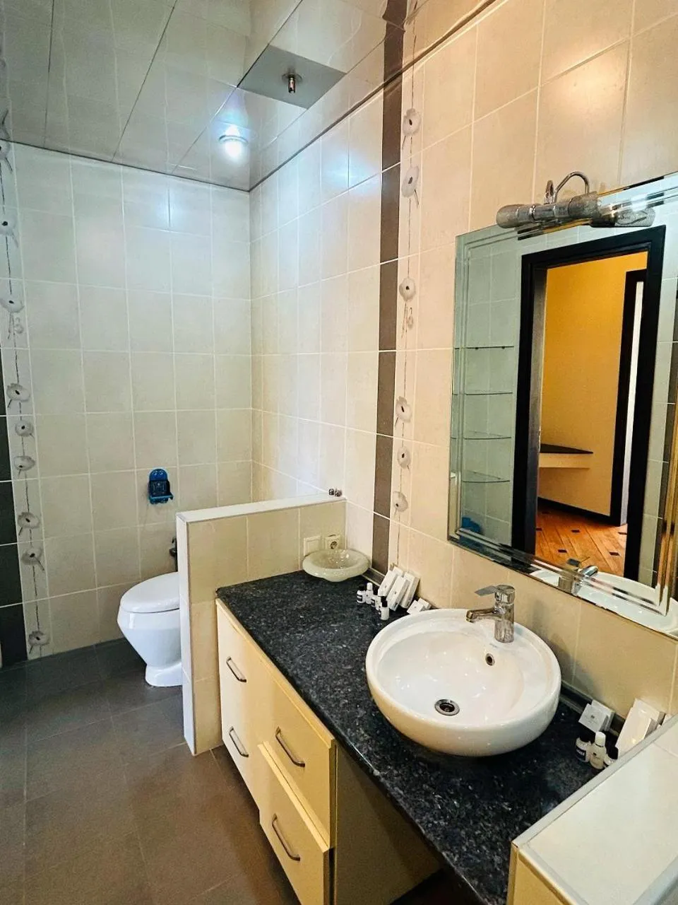 Shower in Sunday Hotel Baku