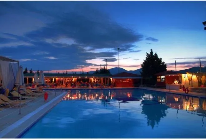 Swimming pool in Le Chalet