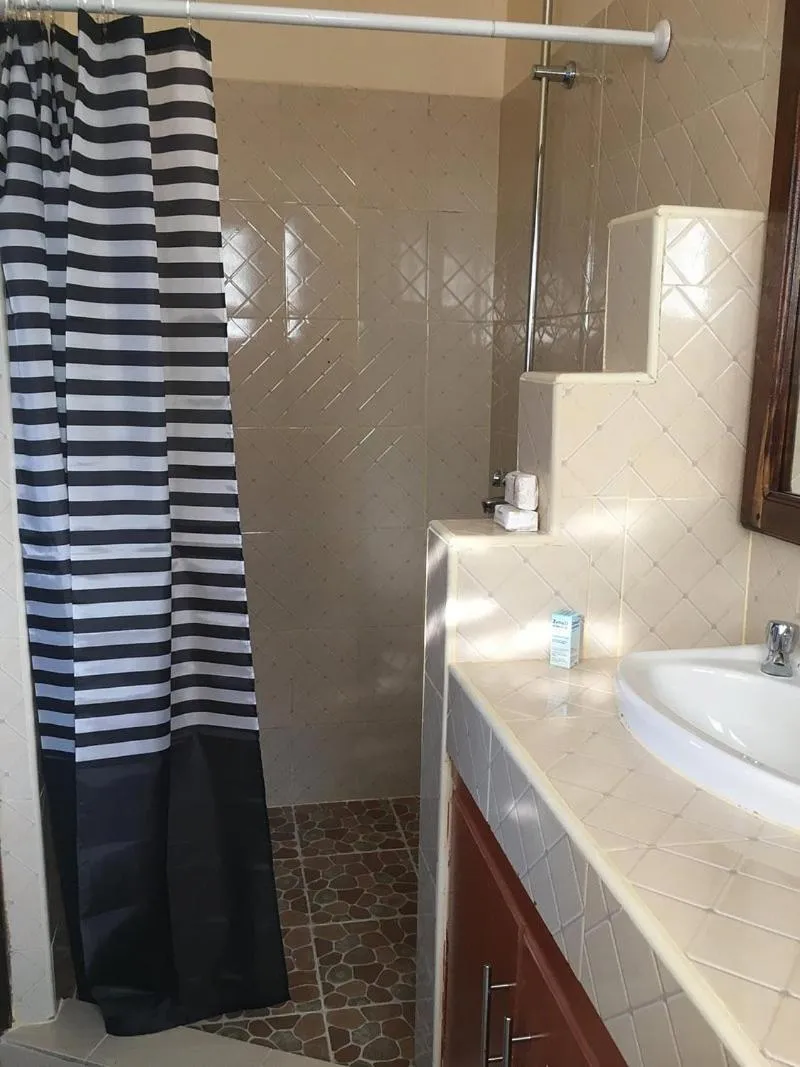 Shower in Tahira Villa