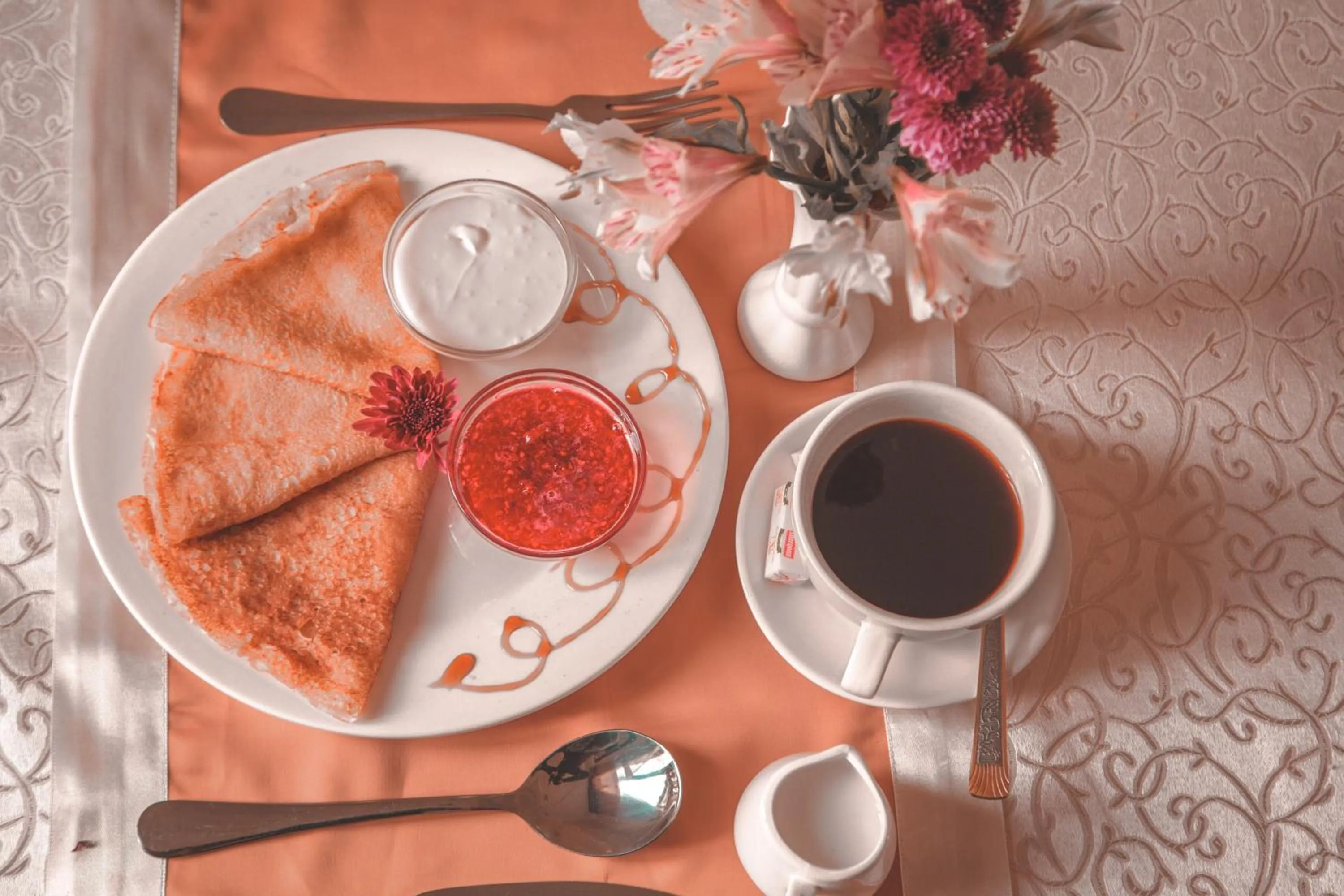 Breakfast in Asmald Palace Hotel