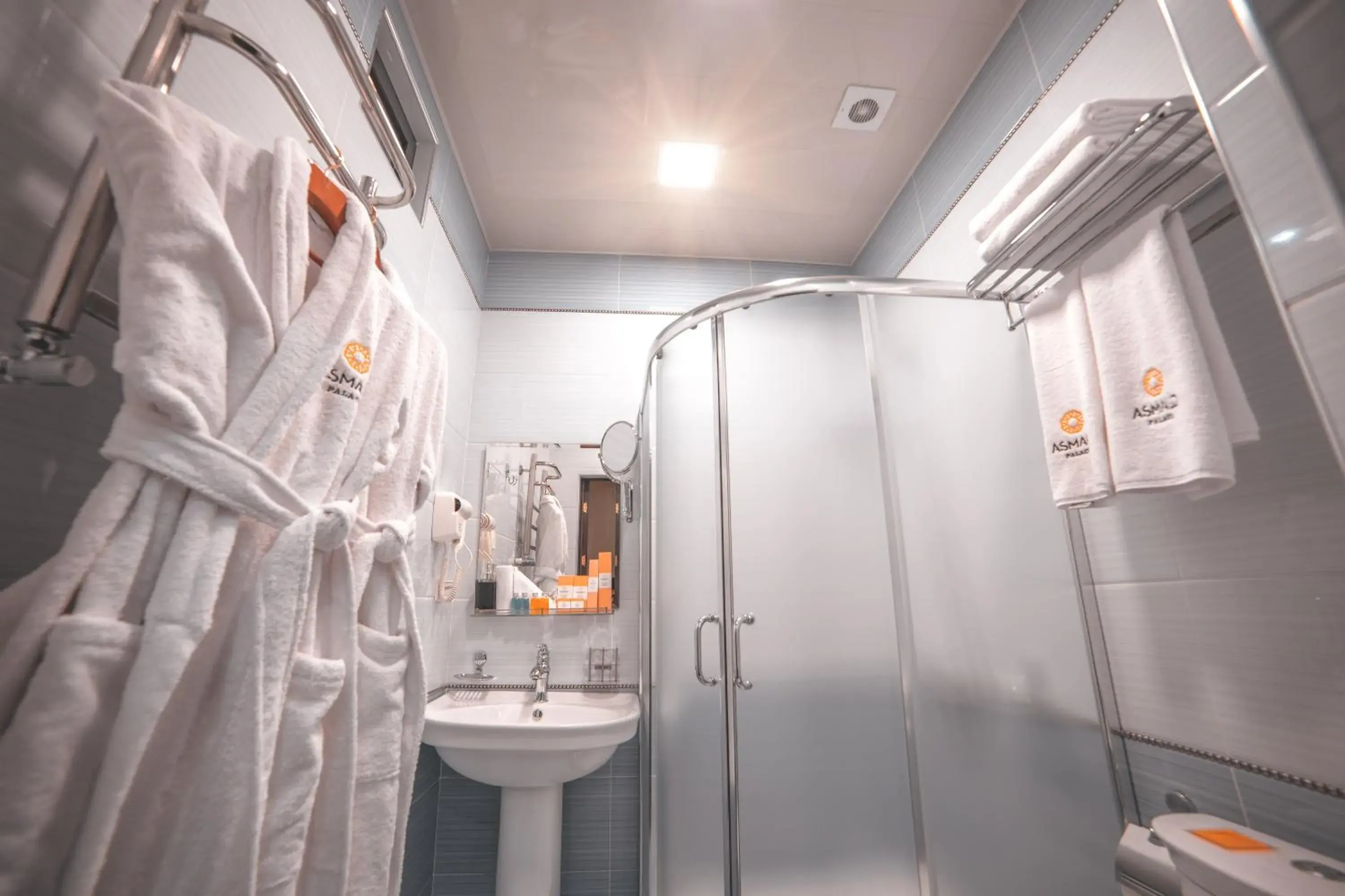 Deluxe Double Room (2 Adults + 1 Child) in Asmald Palace Hotel Deluxe Double Room (2 Adults + 1 Child) in Asmald Palace Hotel