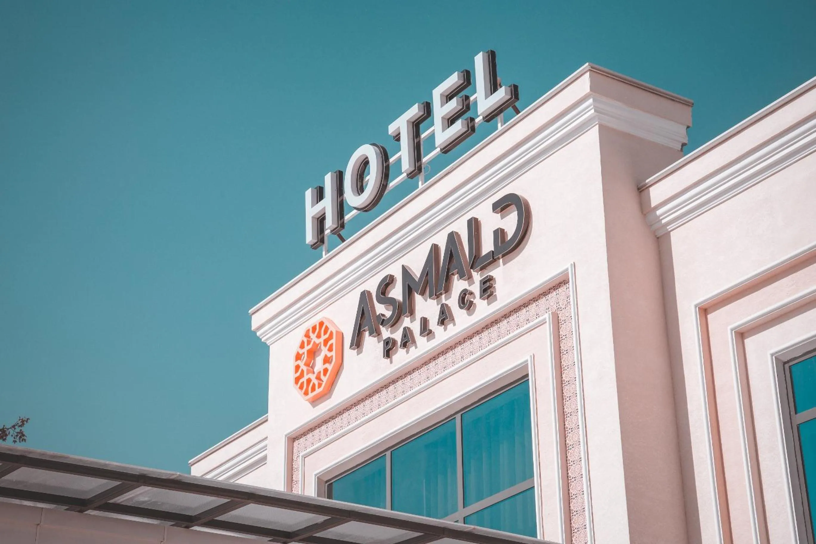 Facade/entrance in Asmald Palace Hotel