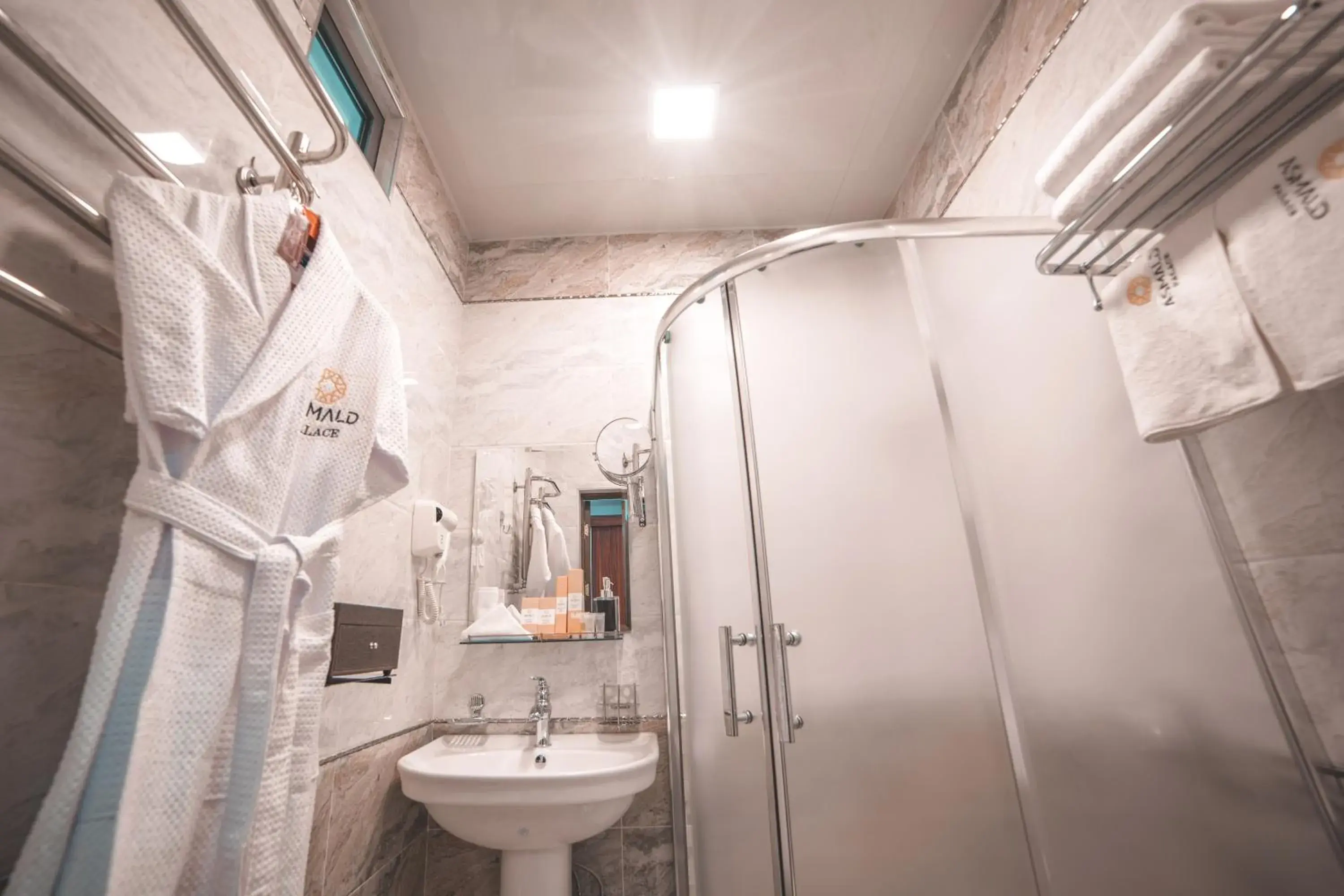 Deluxe Twin Room in Asmald Palace Hotel Deluxe Twin Room in Asmald Palace Hotel