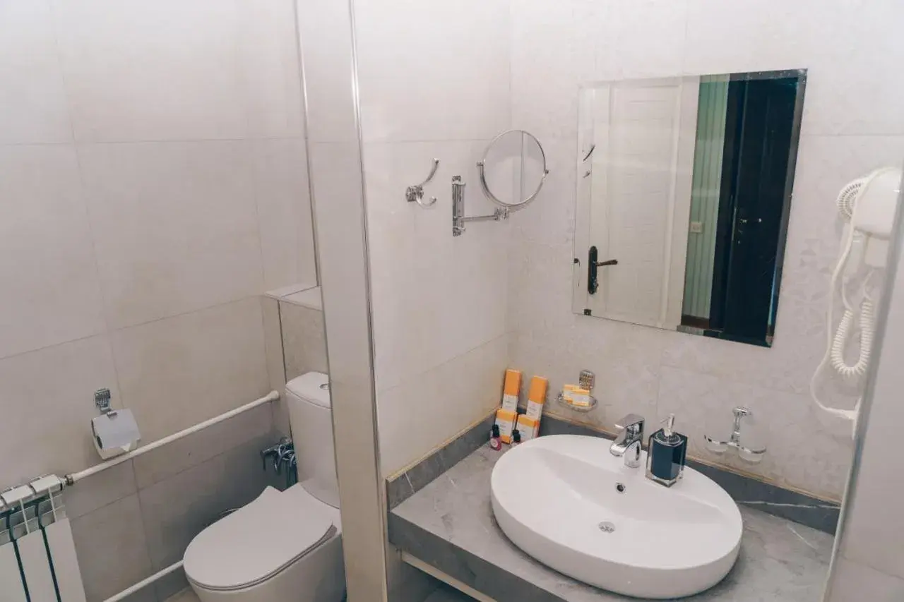 Deluxe King Room in Asmald Palace Hotel Deluxe King Room in Asmald Palace Hotel